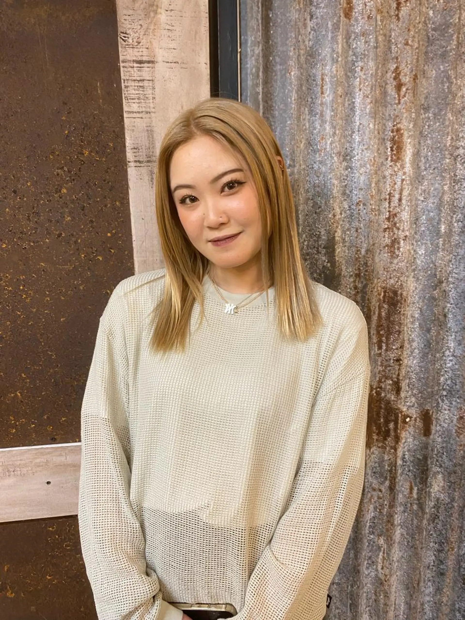 セミロング ヘアカラー 大西 柚羽のヘアスタイル