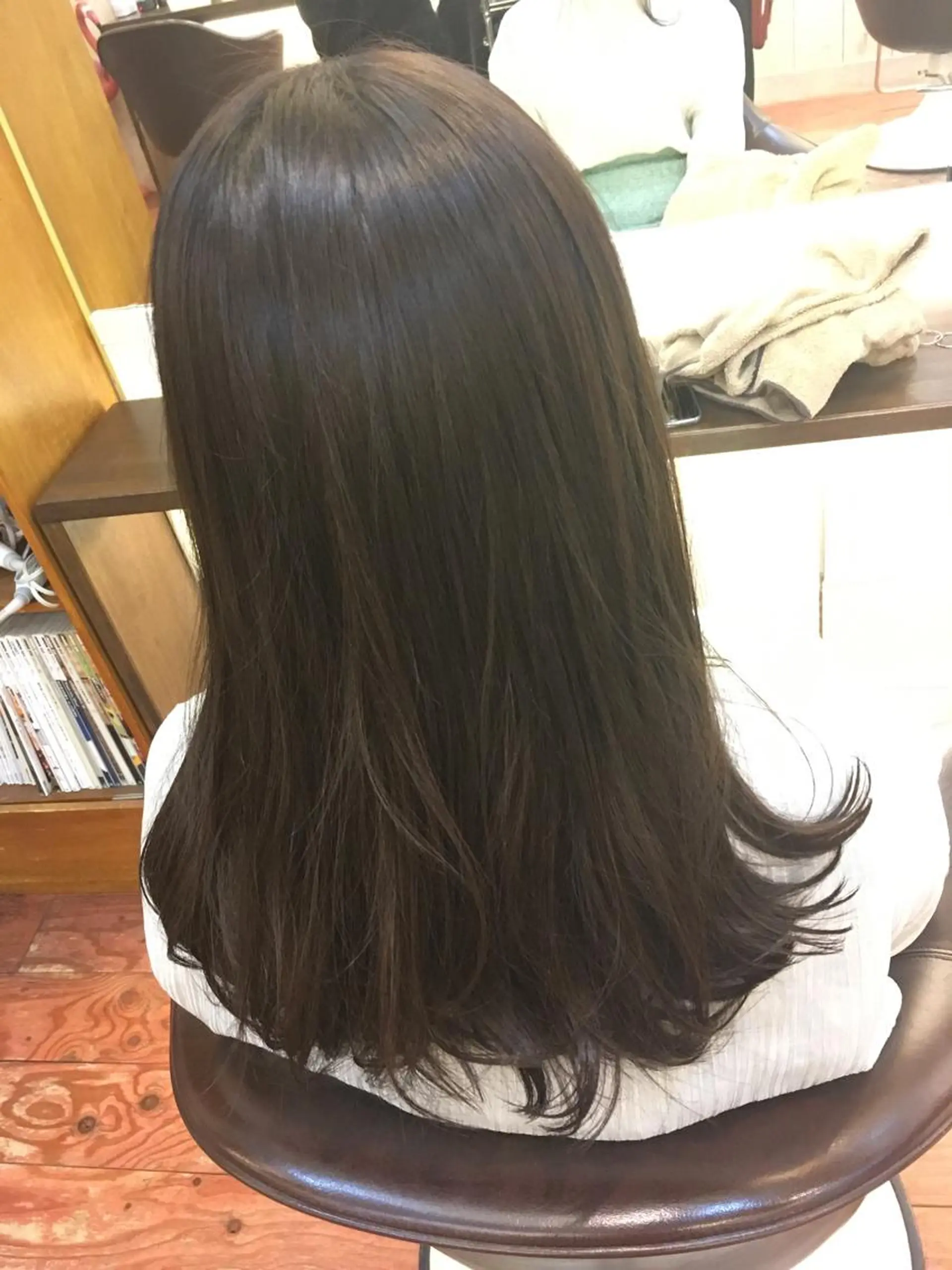 ミディアム セミロング ロング カラー グレージュ Lagom なかだのヘアスタイル