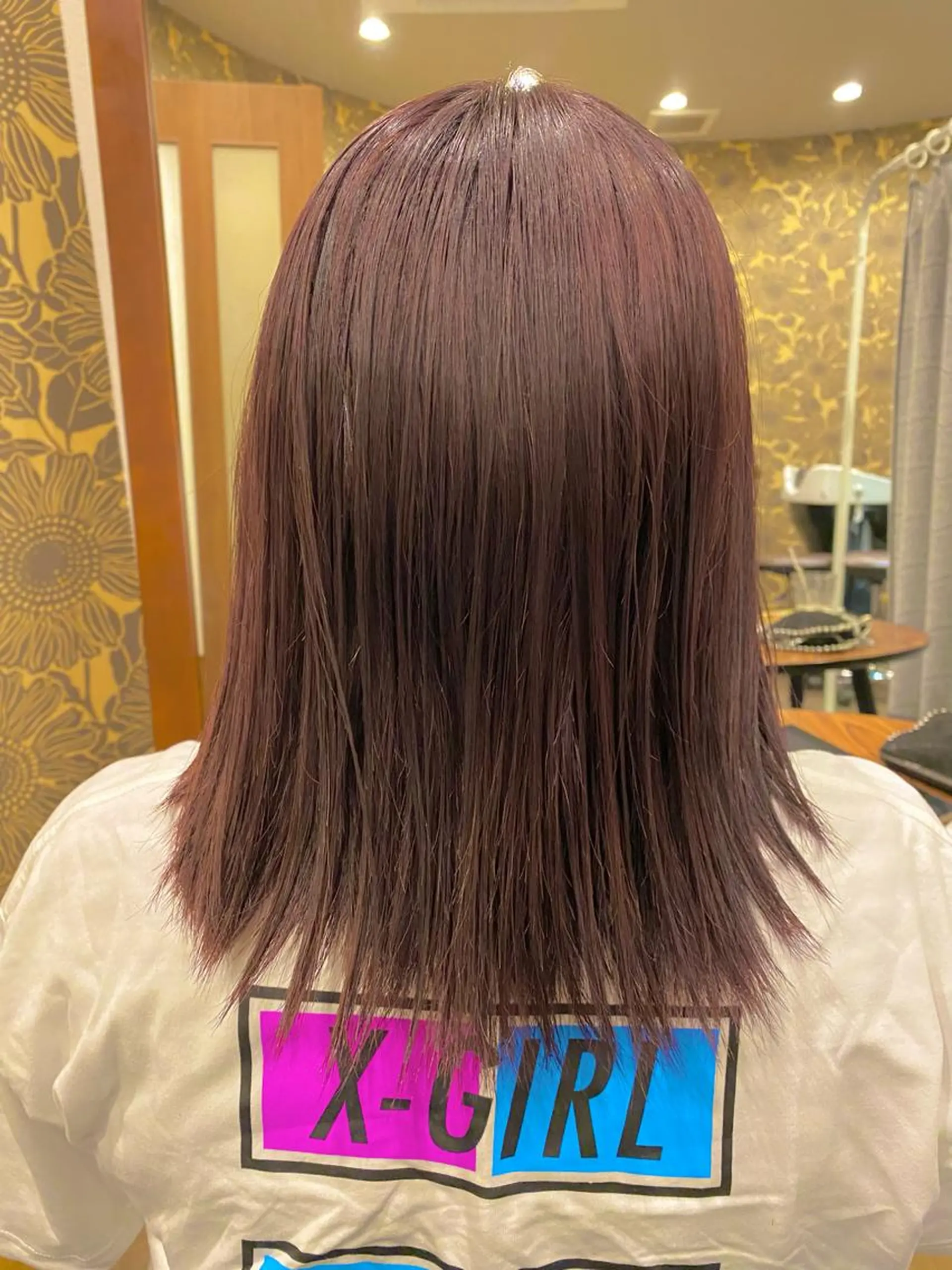 セミロング カラー Design Color🐰アユミのヘアスタイル