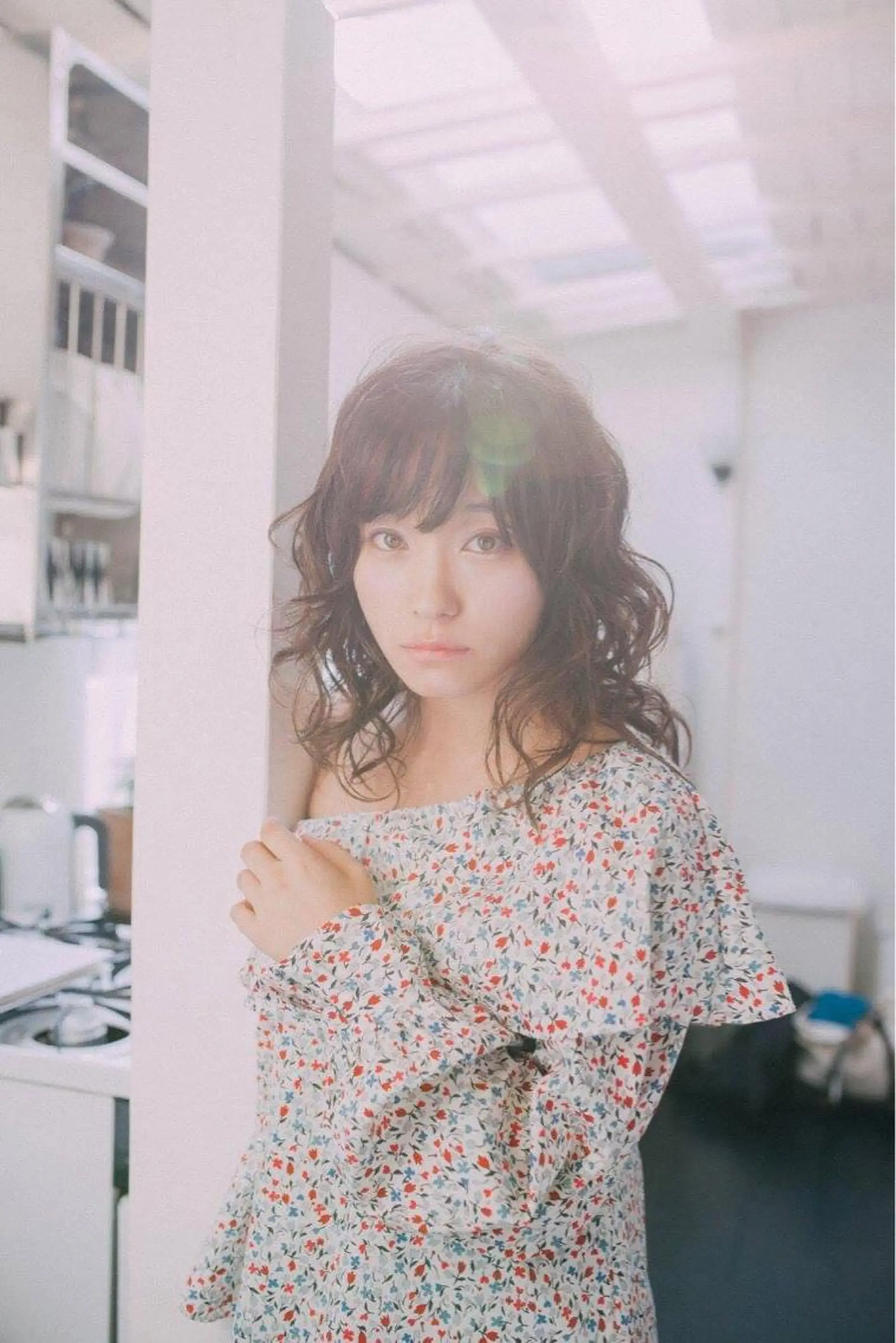 セミロング 佐藤 香織のヘアスタイル