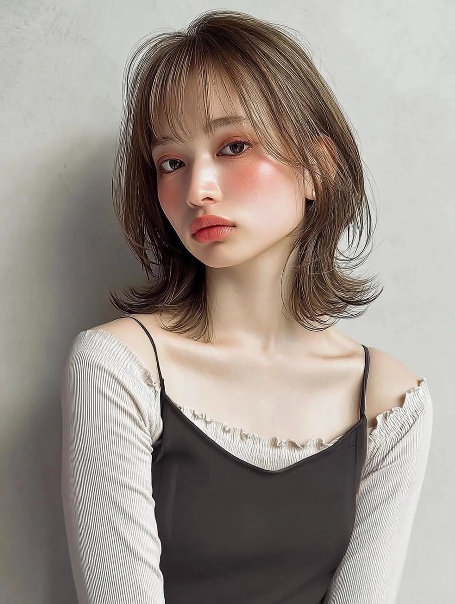 ミディアム 髪質改善 縮毛矯正 カット ヘアカラー 大久保 雪乃🌛のヘアスタイル