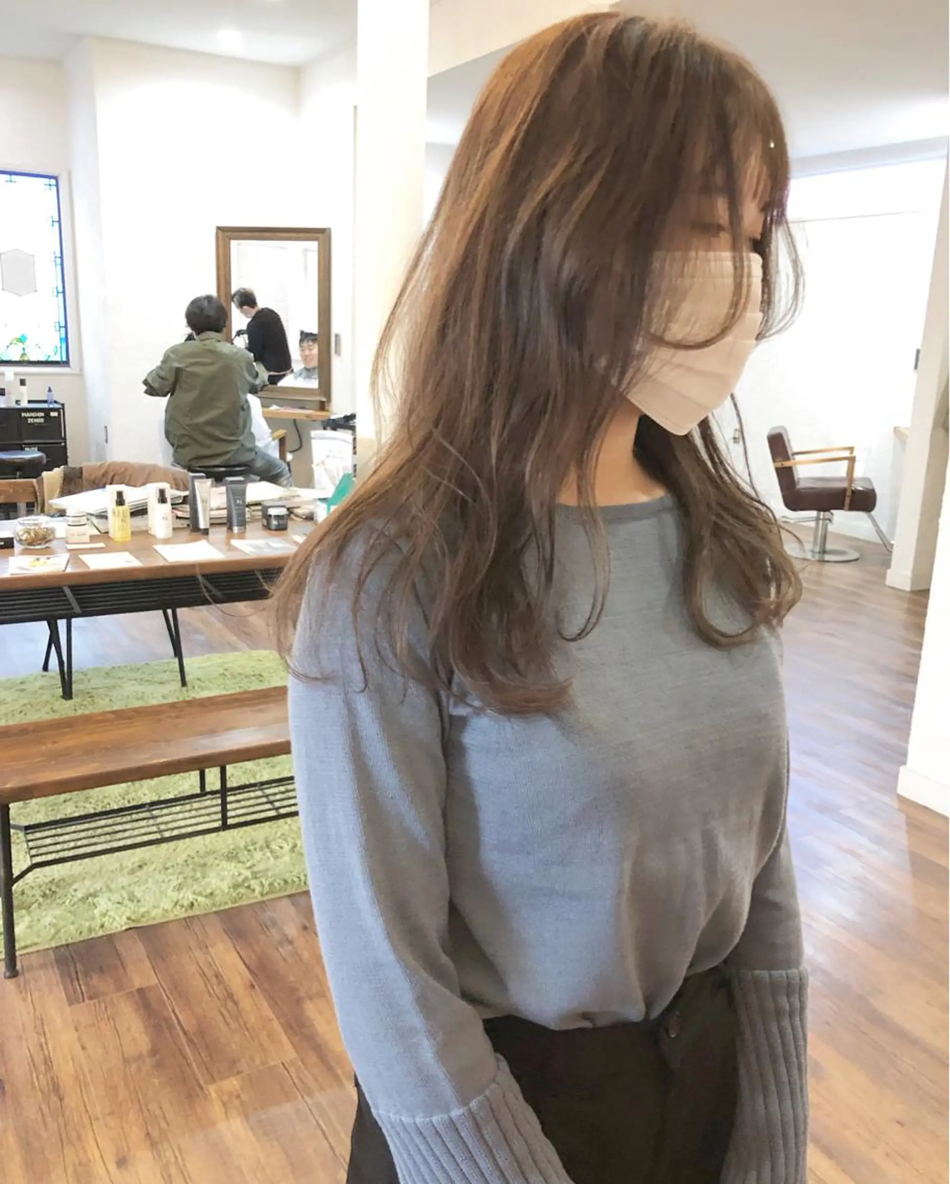 セミロング カラー 透明感カラー 江原 彩華のヘアスタイル