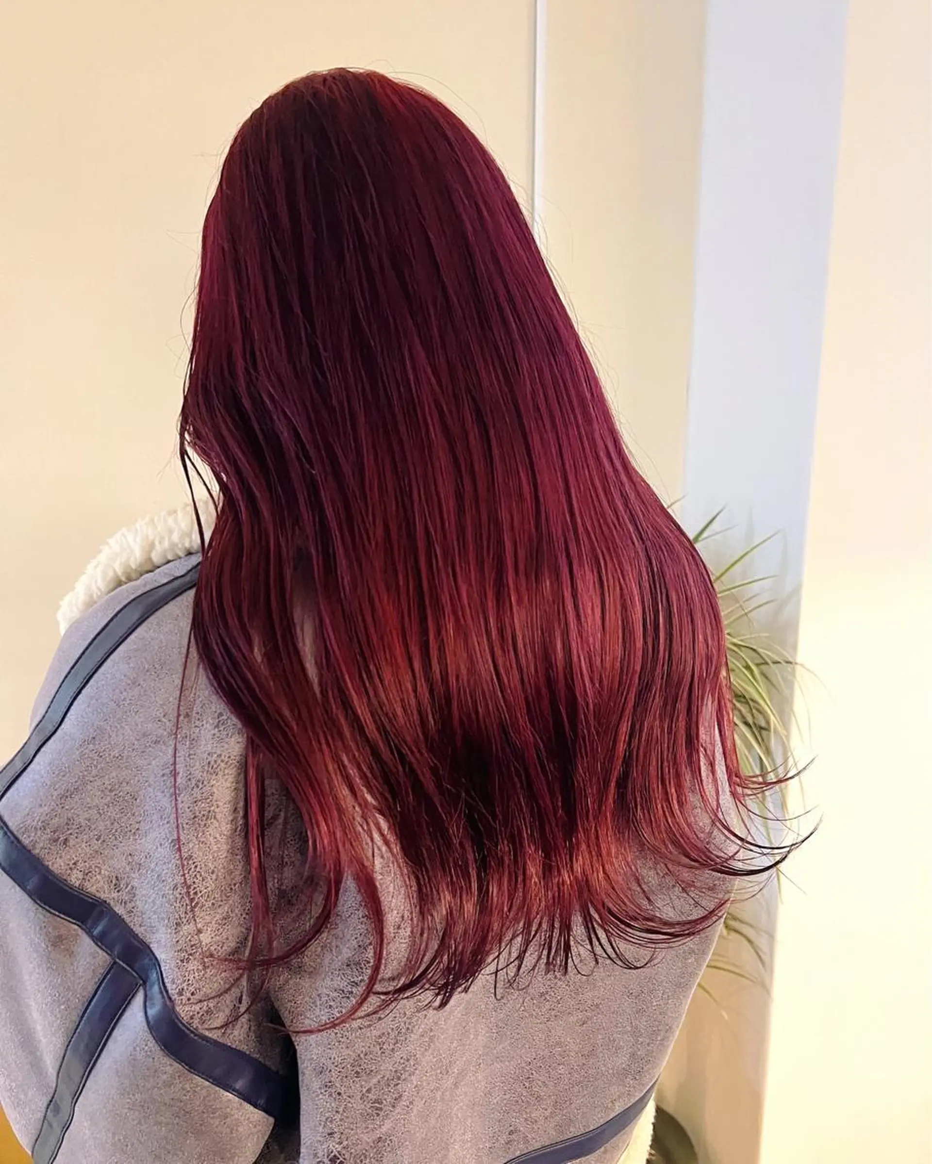 ロング カラー ブリーチ ブラウンカラー ハイトーンカラー レッドカラー RAIMA ケアハイトーンのヘアスタイル