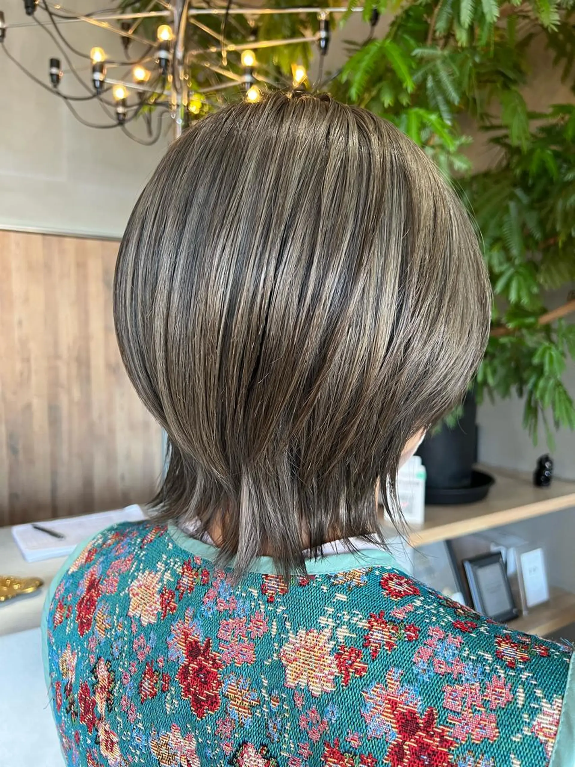 ミディアム カラー ミディアムパーマ ハイライトカラー イルミナカラー ボブ ハイライト シンヤヘアーズ 泉大津本店のヘアスタイル