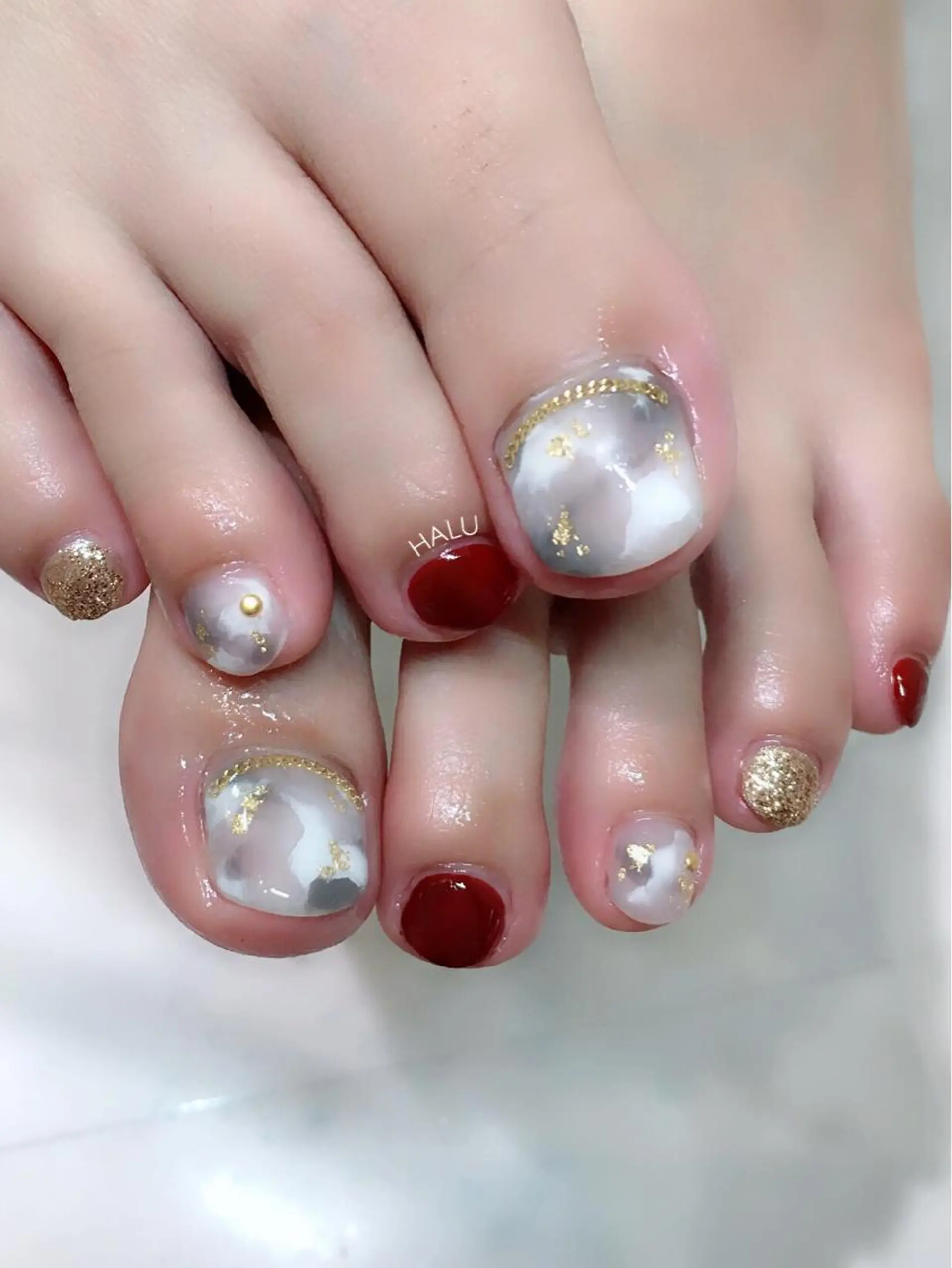 ネイル ボルドー ゴールド ニュアンスネイル HALU ハルのネイルデザイン