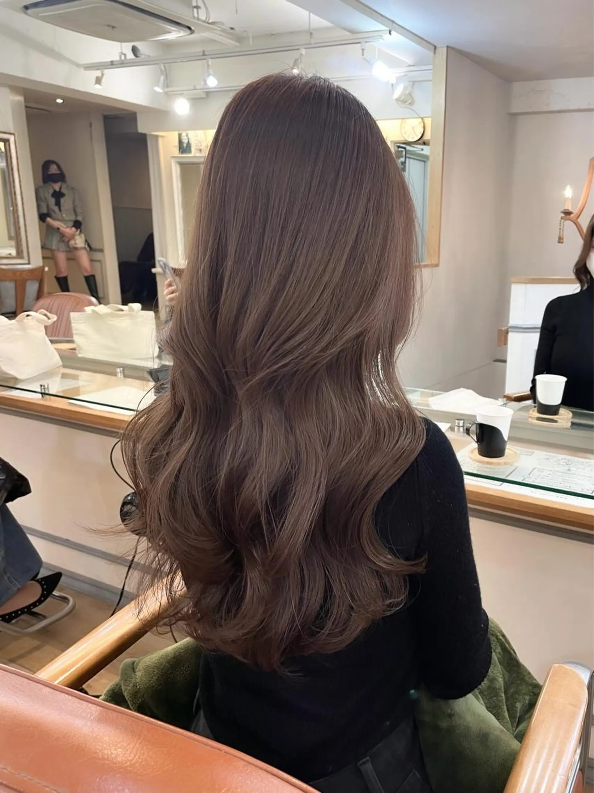 ロング カラー ベージュカラー フォギーベージュ グレージュ くびれヘア エギョモリ カット ヘアカラー トリートメント 横浜/レイヤーカット /韓国ヘア/佐藤記正のヘアスタイル