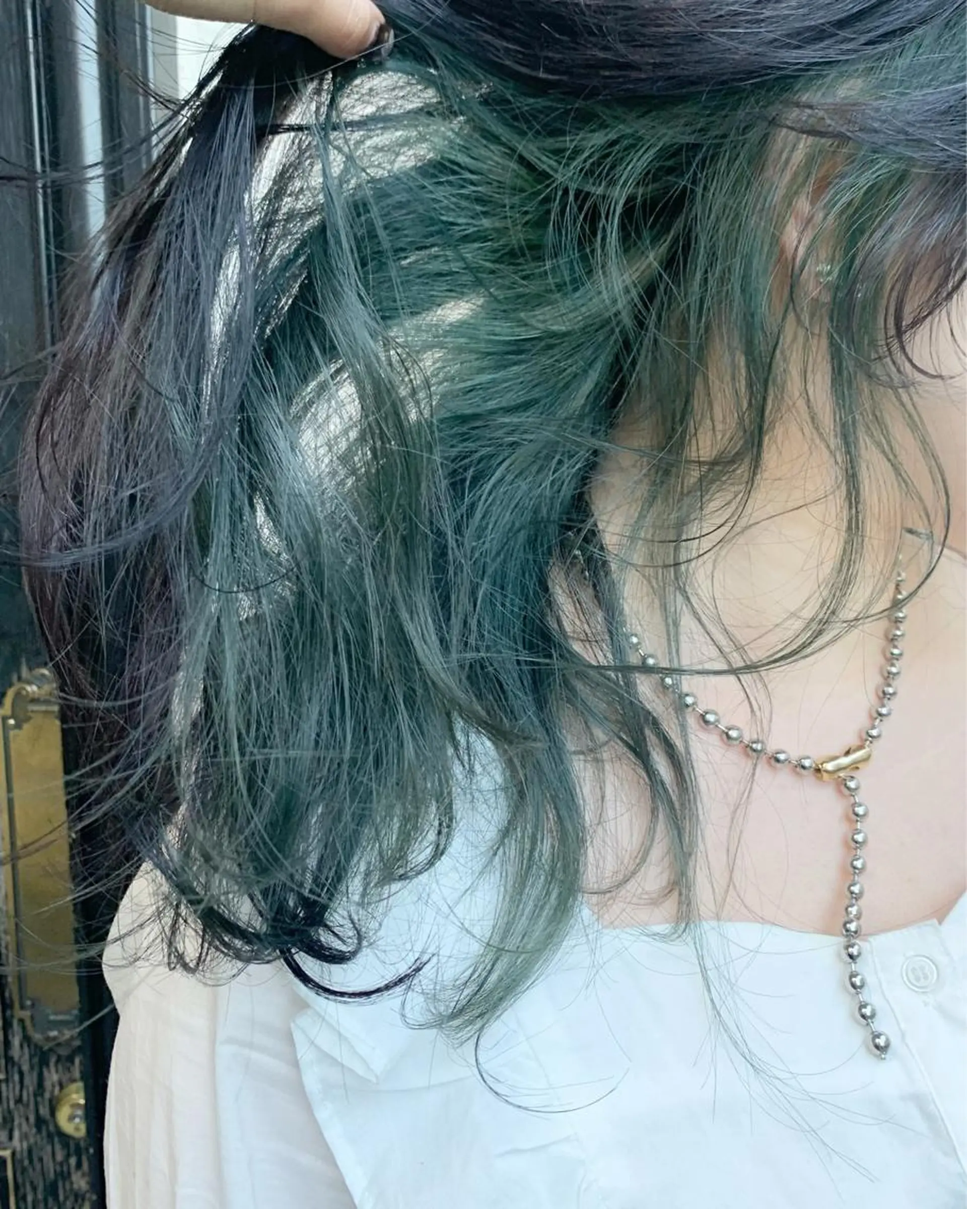 ロング アッシュ ハイレイヤー ハイライト レイヤーカット カット ヘアカラー トリートメント 🫧ハイトーン✨格安 より質💐マンツーマのヘアスタイル