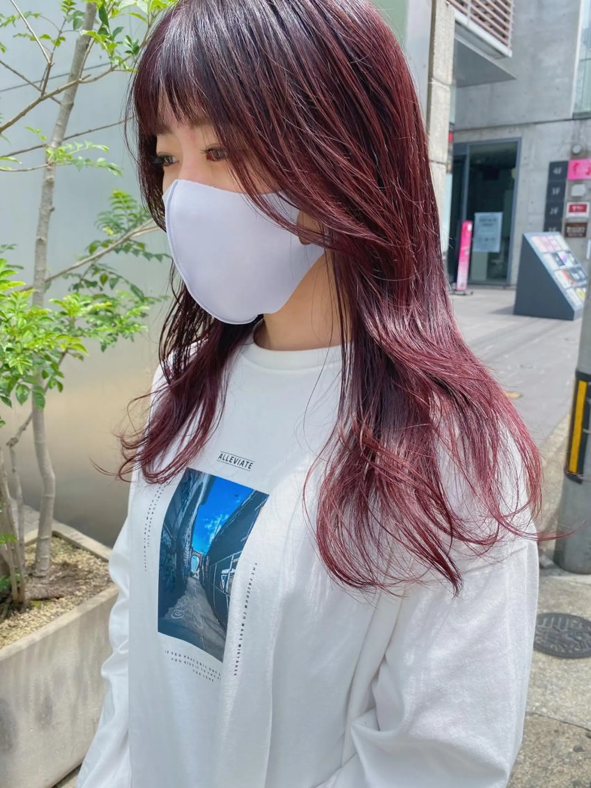 セミロング カラー パーマ ヘアアレンジ 🫧umu.🫧韓国 /レイヤー/ハッシュのヘアスタイル