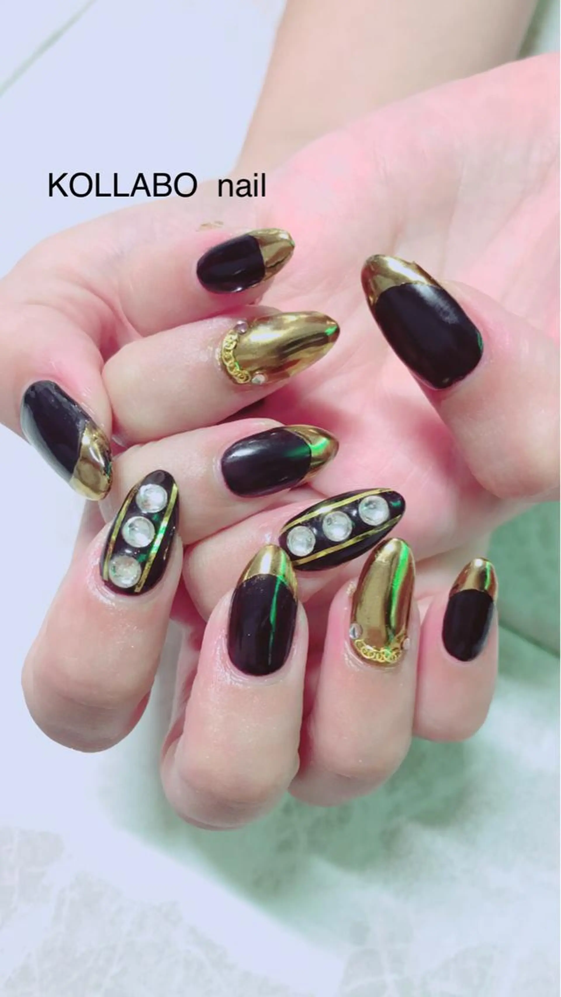 ネイル ホログラムネイル キラキラネイル ニュアンスネイル ピンク ストーンネイル KOLLABO nailのネイルデザイン