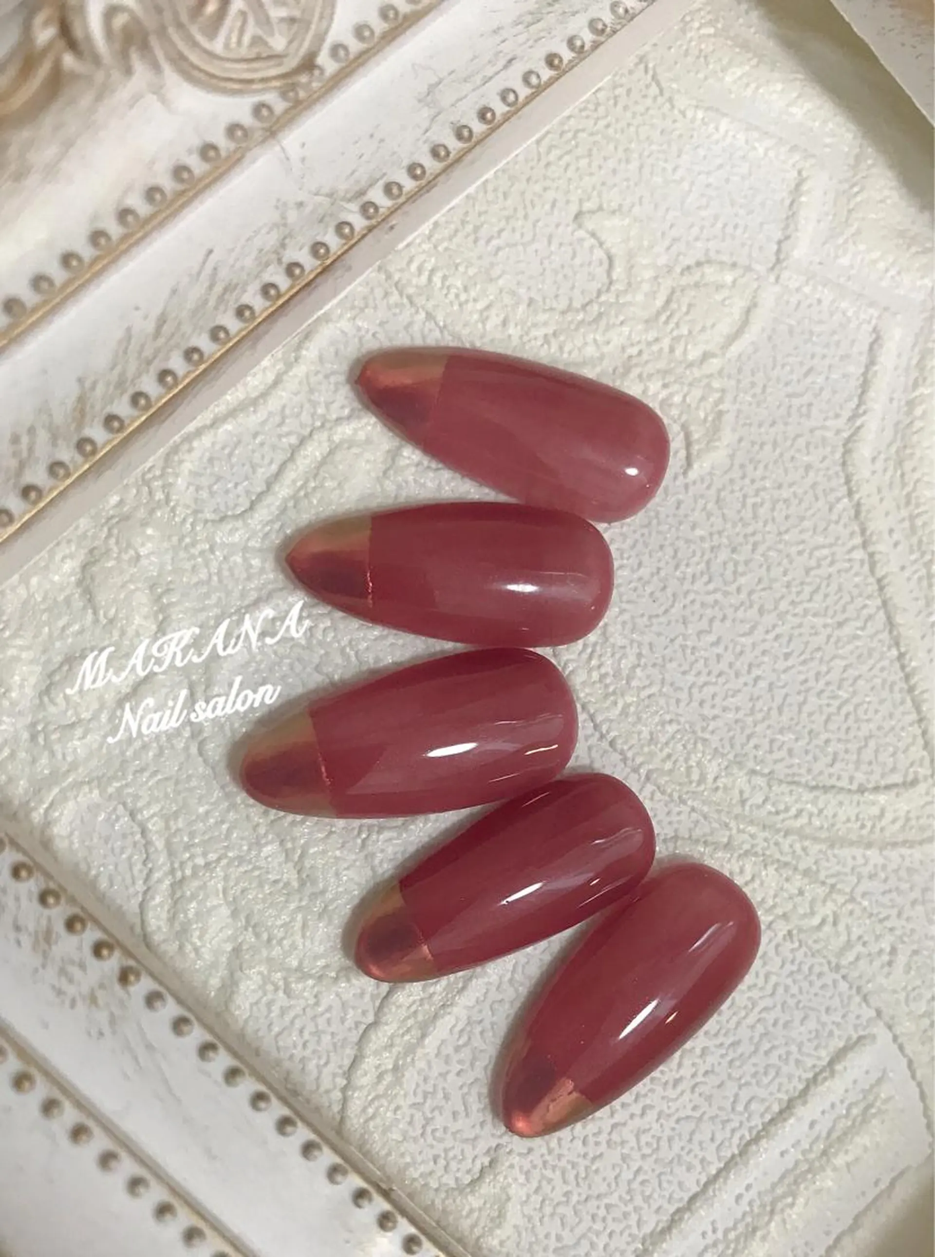 ネイル フレンチネイル ミラーネイル ハンドネイル MAKANA所属・鈴木 ユニのネイルデザイン
