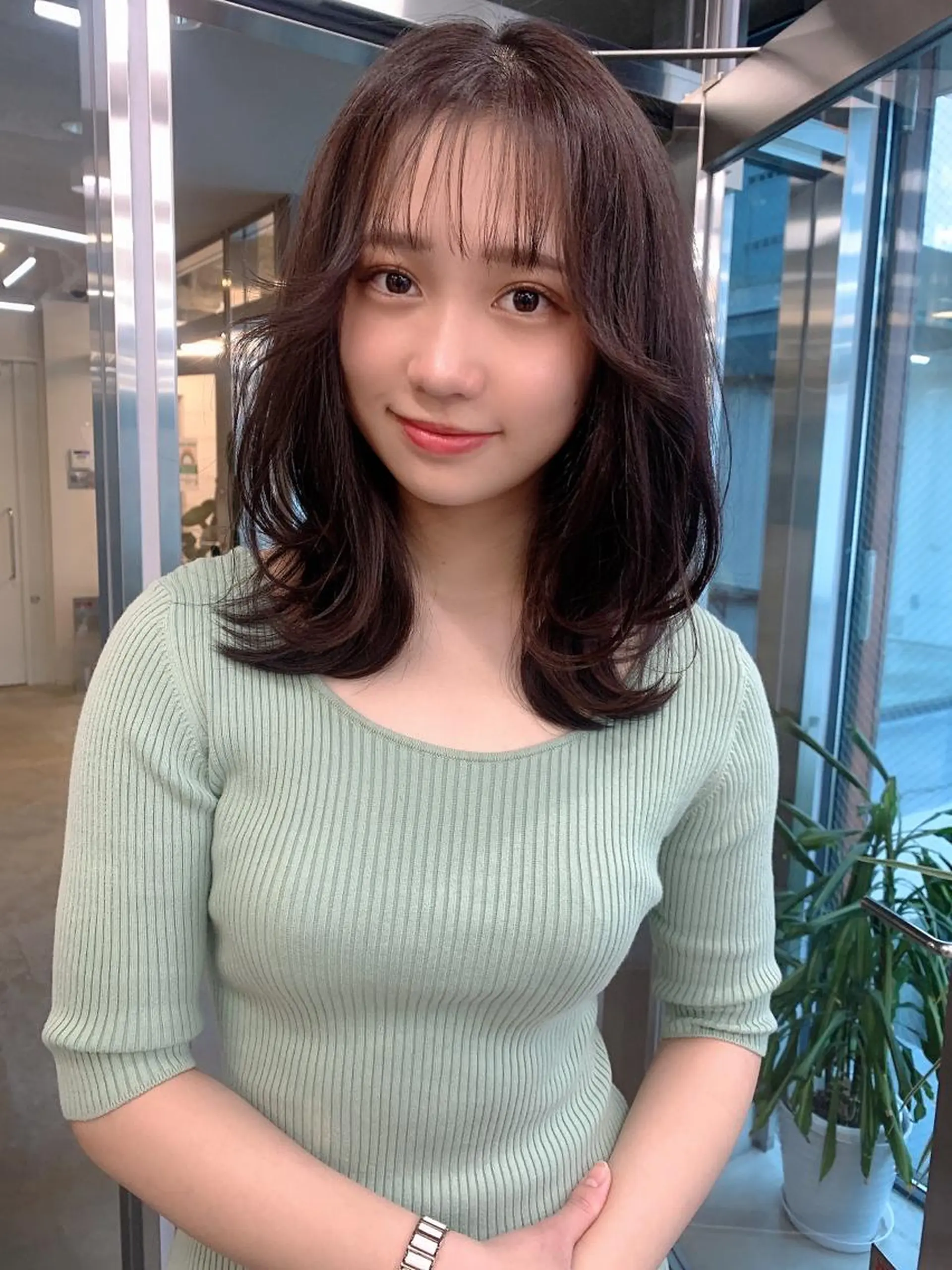 ミディアム カラー 透明感/オリーブ/ グレージュ/YUKAのヘアスタイル