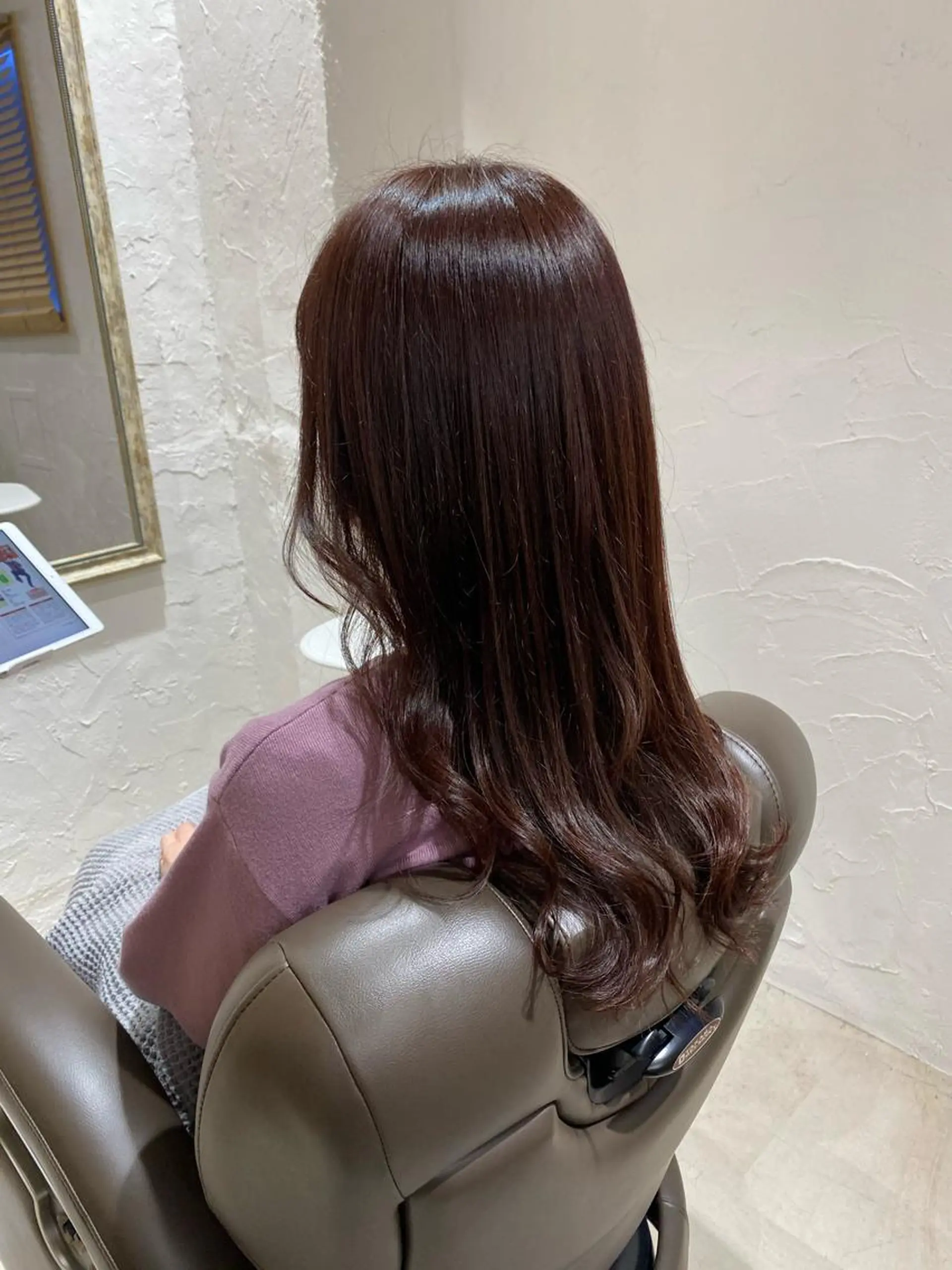 ロング カラー 小原 慧美のヘアスタイル