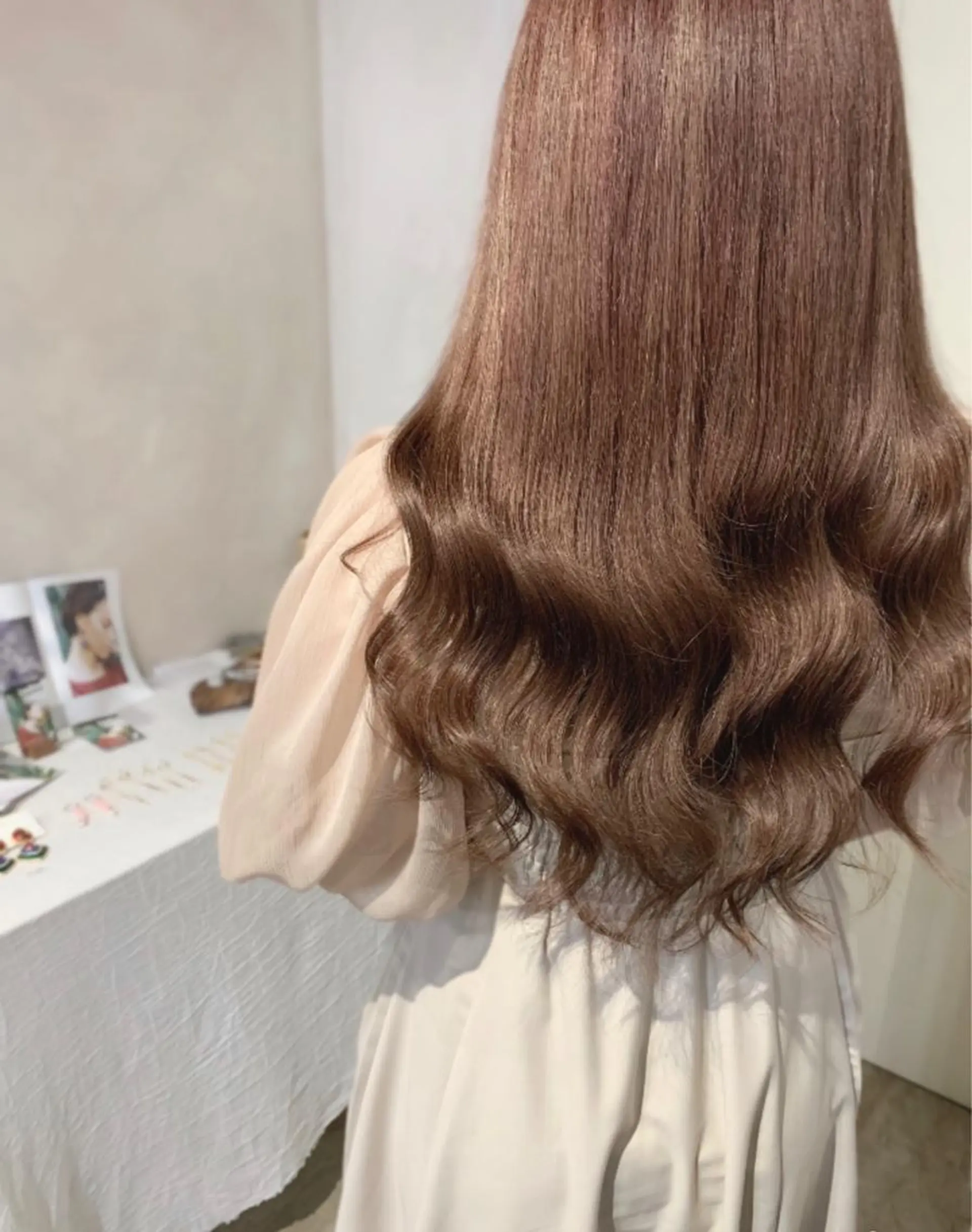 ロング カラー ベージュカラー ブラウンカラー チョコレートブラウン ミルクティーベージュ 韓国風ヘア カット ヘアカラー トリートメント トリートメント /カラー/NAOKIのヘアスタイル