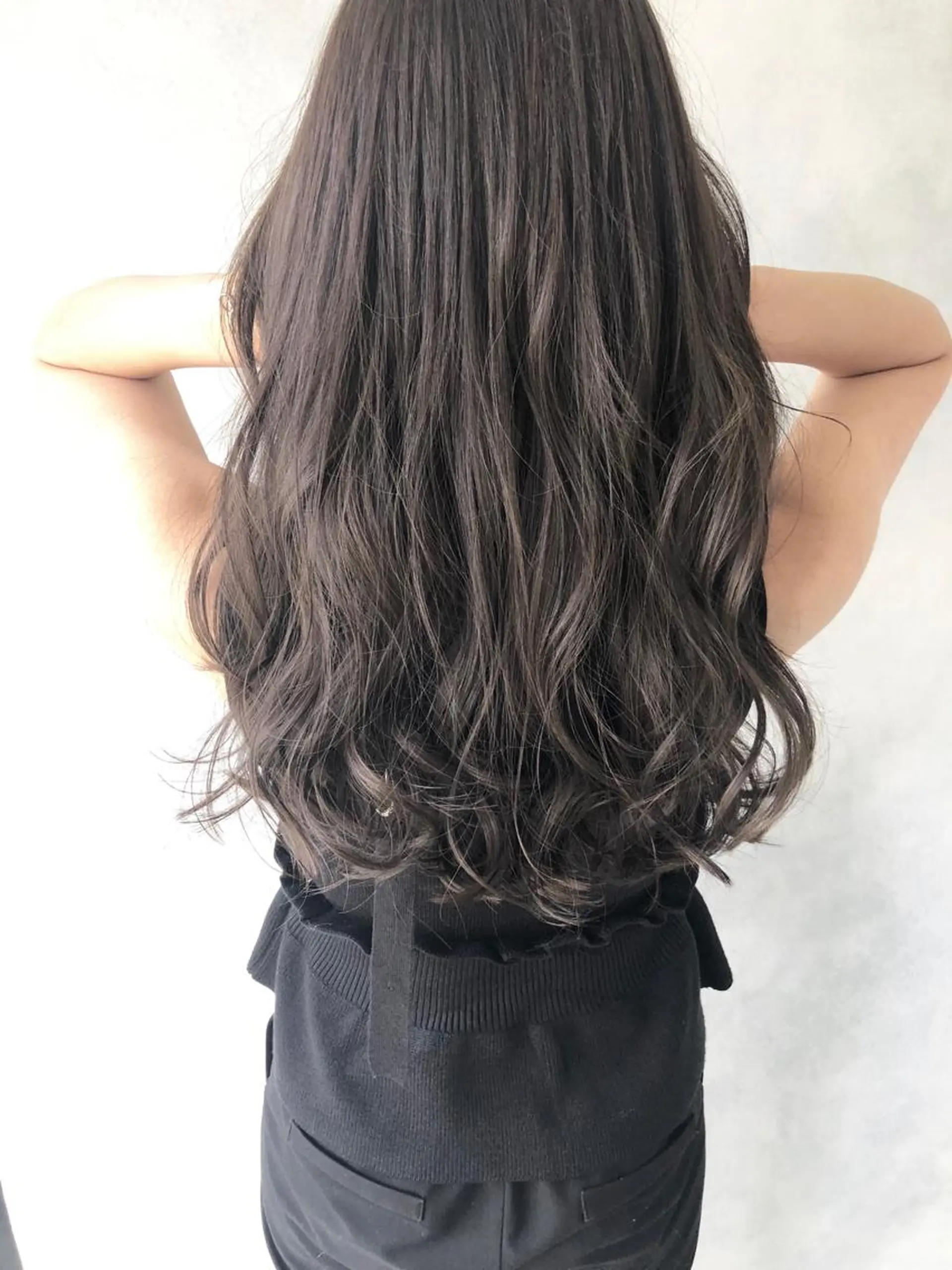 ロング 外国人風カラー ハイライト ヘアカラー トリートメント 小澤大輔 YOLO hairのヘアスタイル