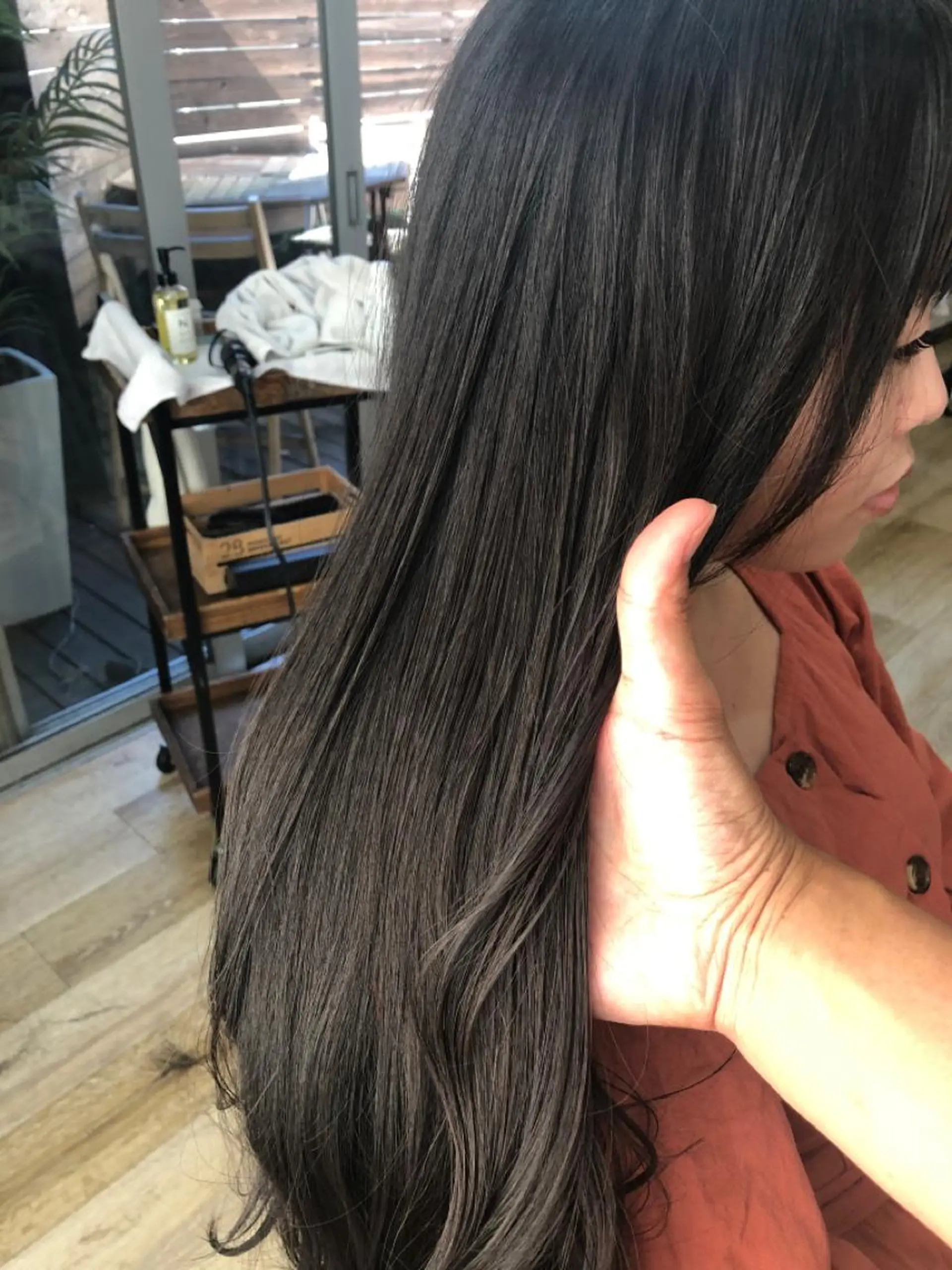 ロング カット 縮毛矯正 トリートメント 酸性縮毛矯正　美髪 特化サロン　八百村のヘアスタイル