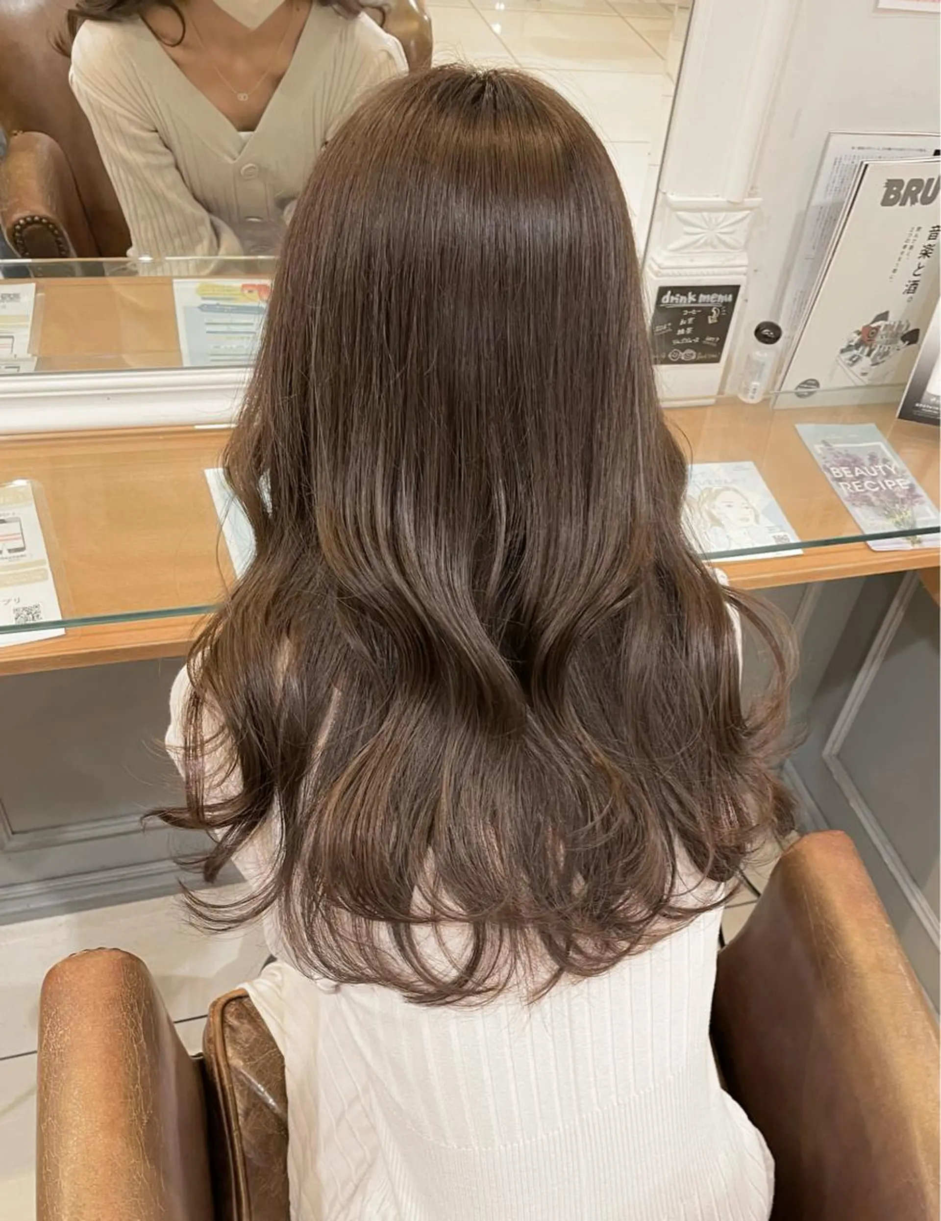 ロング カラー ベージュカラー ブラウンカラー ブラウンベージュ ハイトーンカラー くびれヘア カット ヘアカラー トリートメント 横浜/レイヤーカット /韓国ヘア/佐藤記正のヘアスタイル