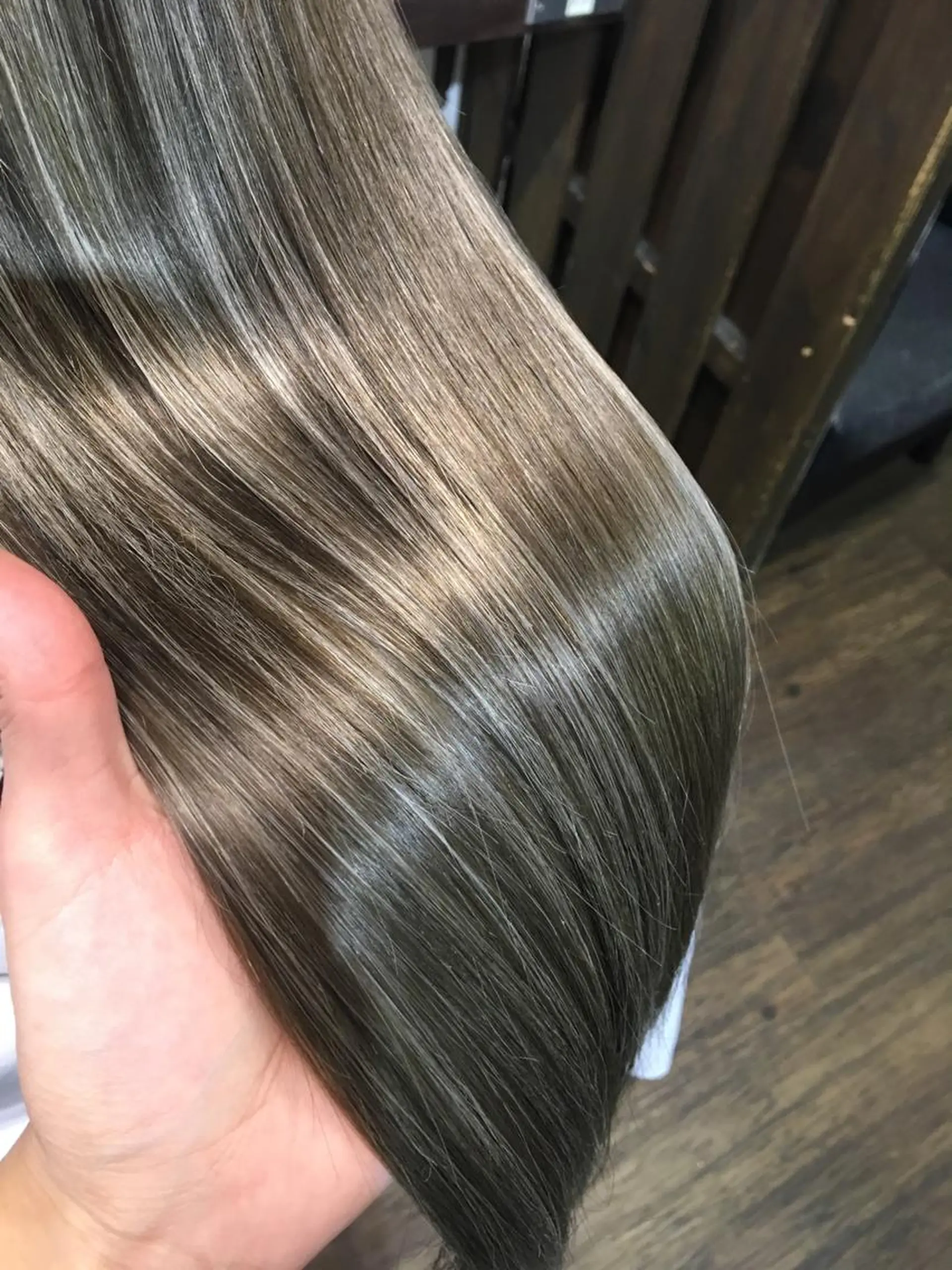 ロング カラー ハイライトカラー ハイライト カット ヘアカラー IwAsh大和駅前店 河野亜里香のヘアスタイル
