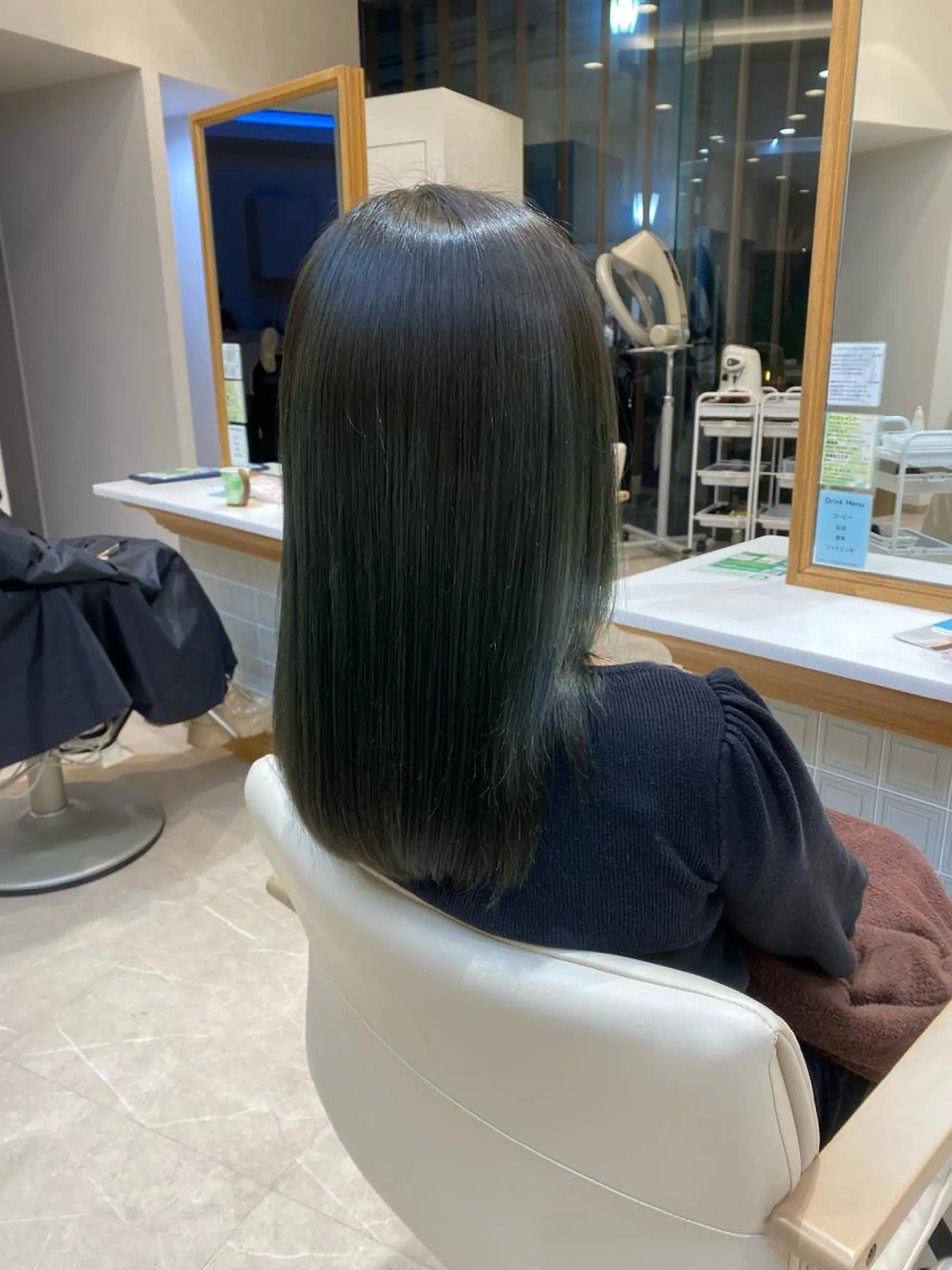 ロング カラー カット ヘアカラー トリートメント 透明感カラー 田中 有乃のヘアスタイル