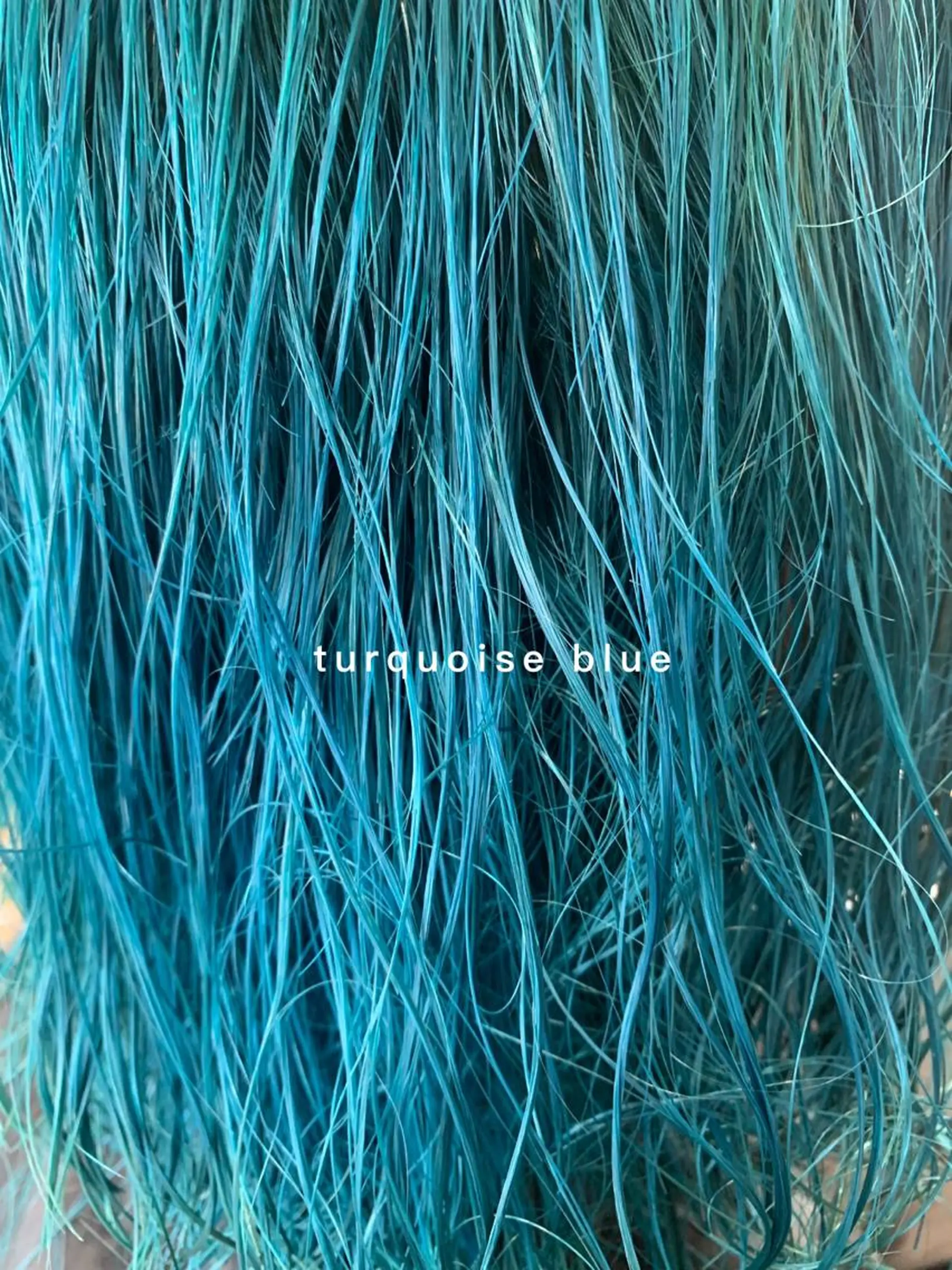 カラー ブリーチ ブルーカラー カット ヘアカラー トリートメント 山本 晶大のヘアスタイル