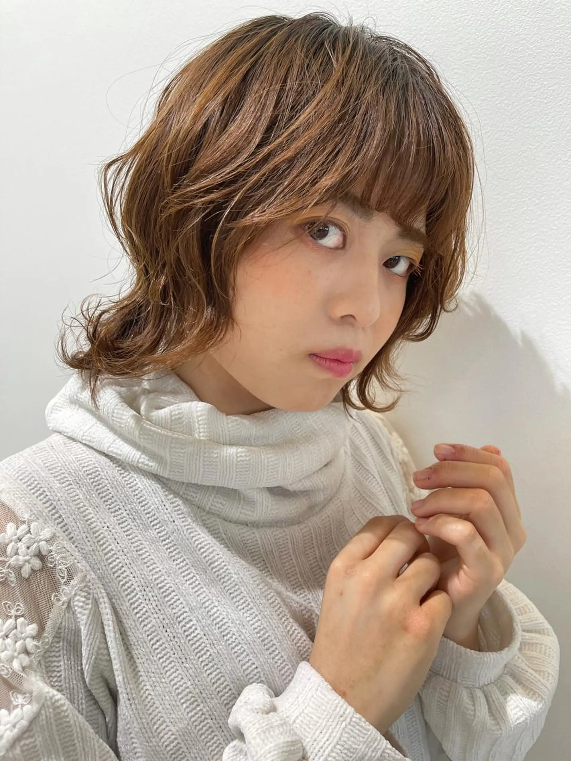 ミディアム レイヤーカット ウルフカット カット ヘアカラー トリートメント 由比藤理子 ブリーチカラー🌈のヘアスタイル