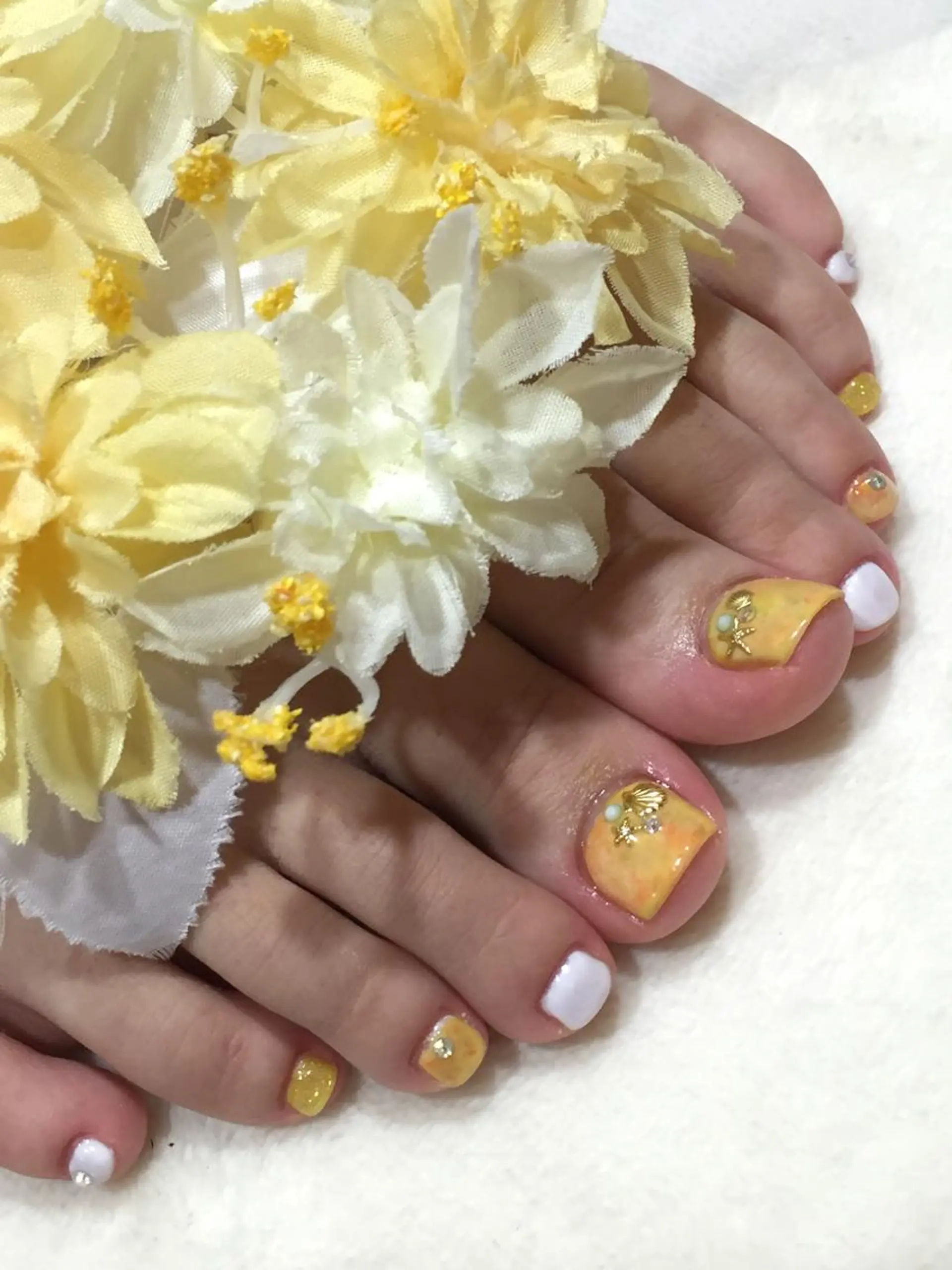 ネイル フットネイル Sympa 𝓜iwako🐰ᩚのネイルデザイン