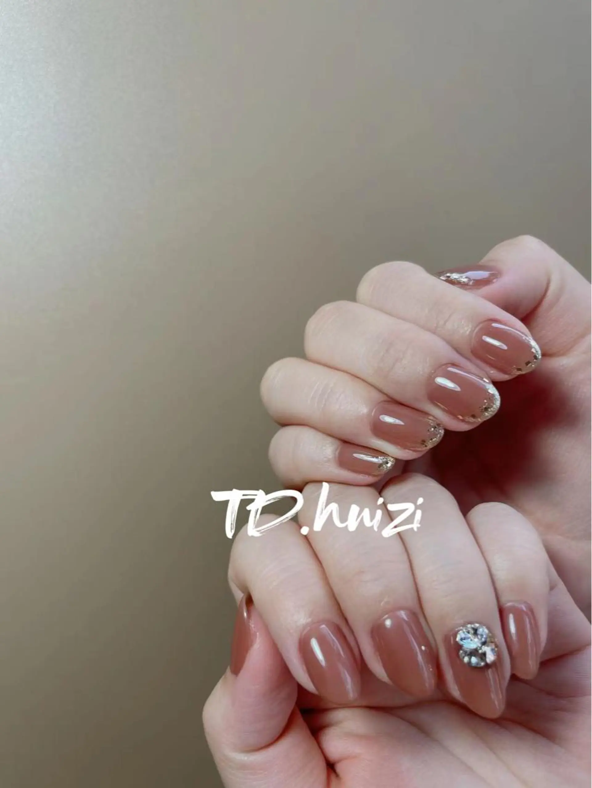 ミディアム めぐみのネイルサロン スタッフ練習のネイルデザイン