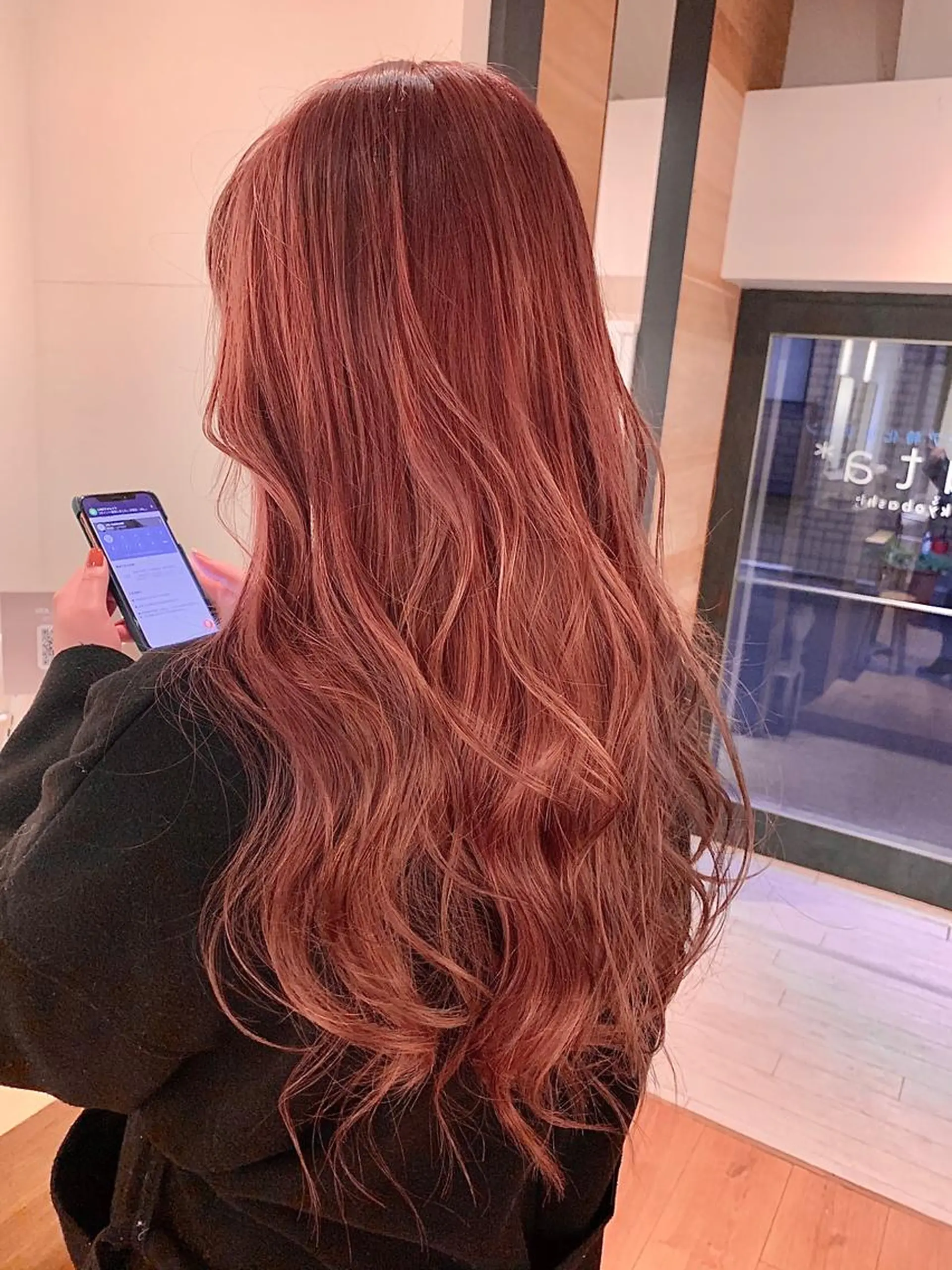 ロング ヘアカラー ＮＥＷＩ　京橋 【yoko】のヘアスタイル