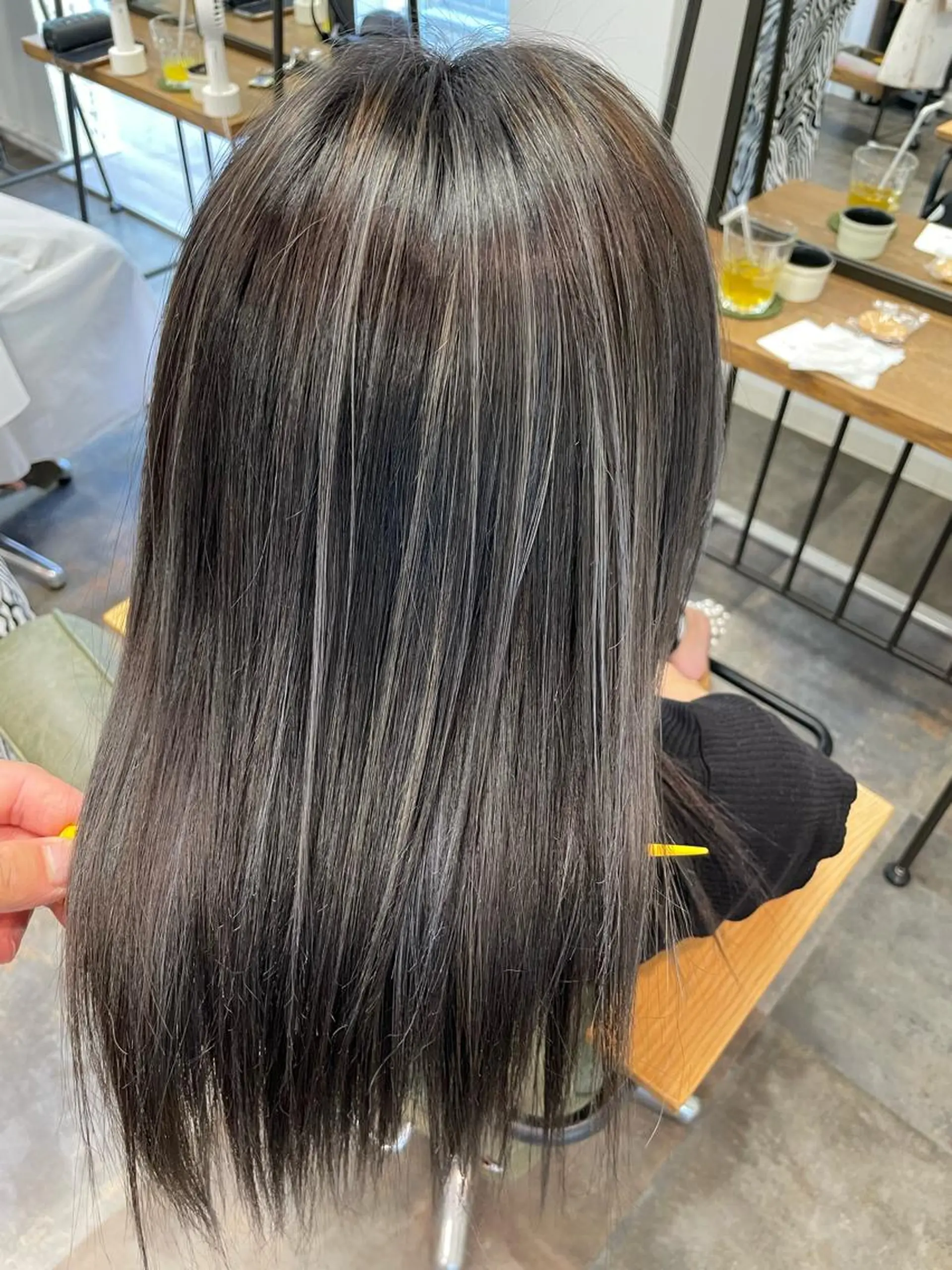 ミディアム ヘアカラー ハイトーンボブ Mizuki.のヘアスタイル