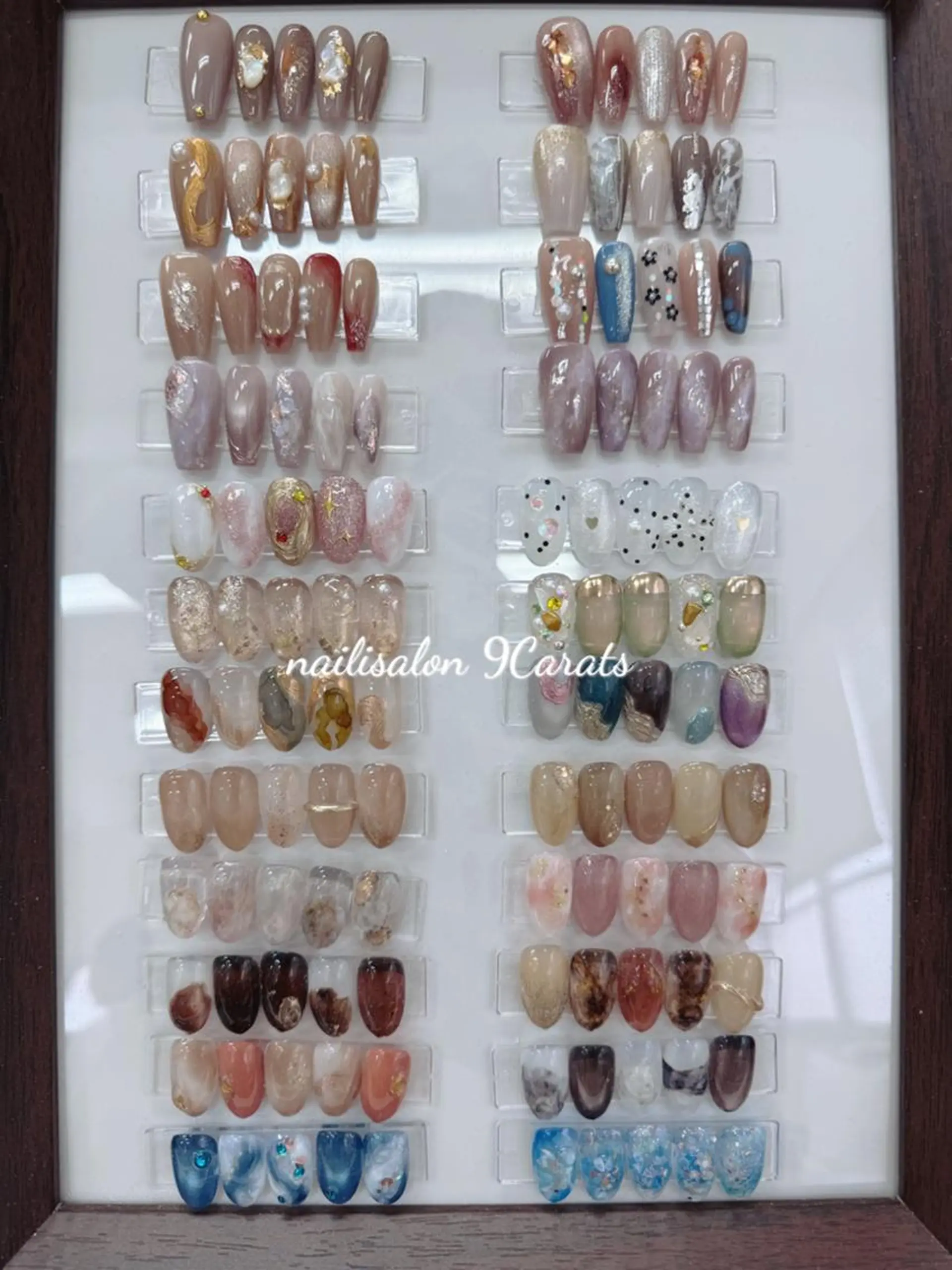 ネイル ネイルサロン9カラッ ト　　RUBYのネイルデザイン