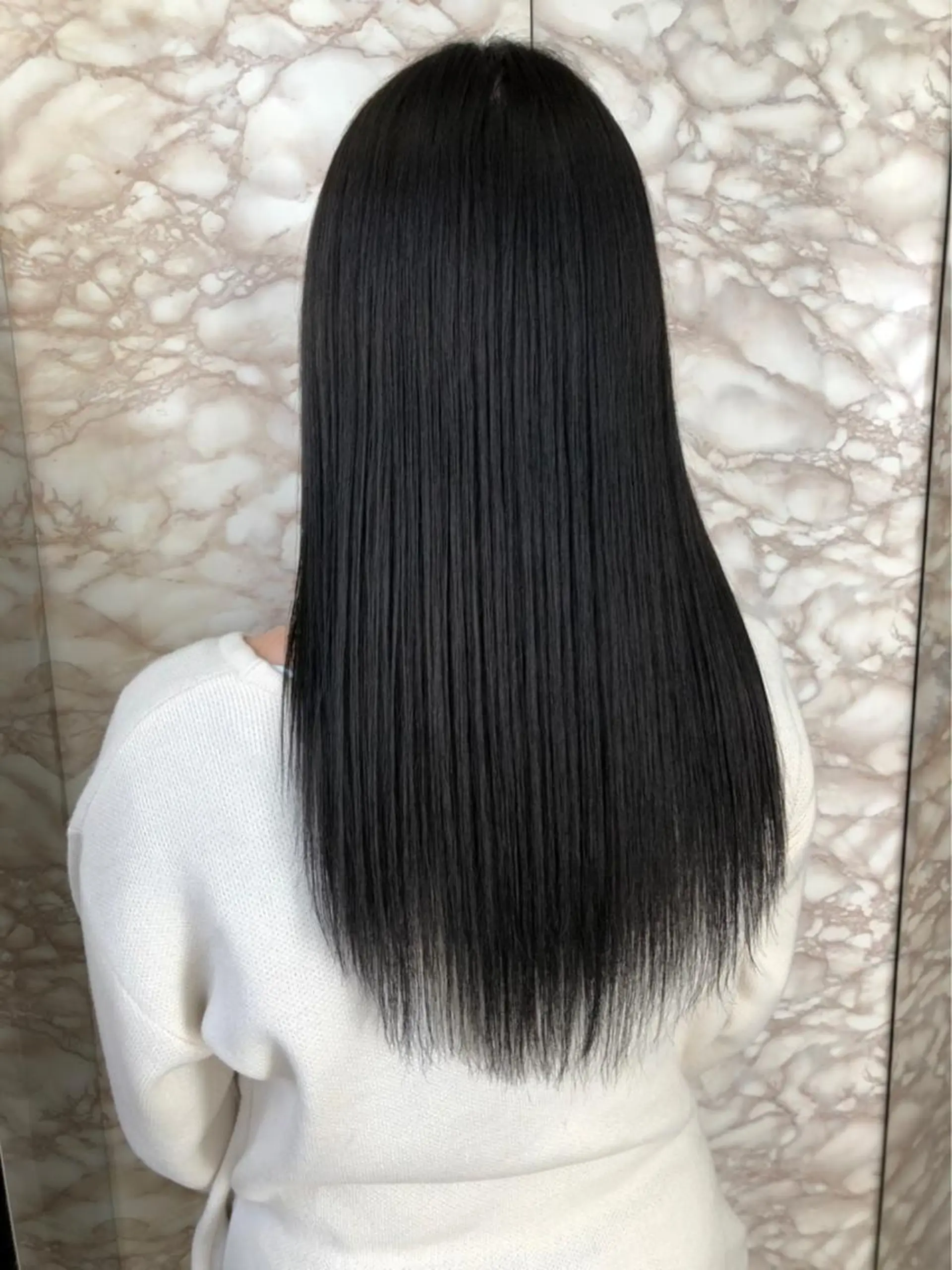 セミロング カラー 🌟小顔レイヤー× 赤み消し透明感カラーのヘアスタイル