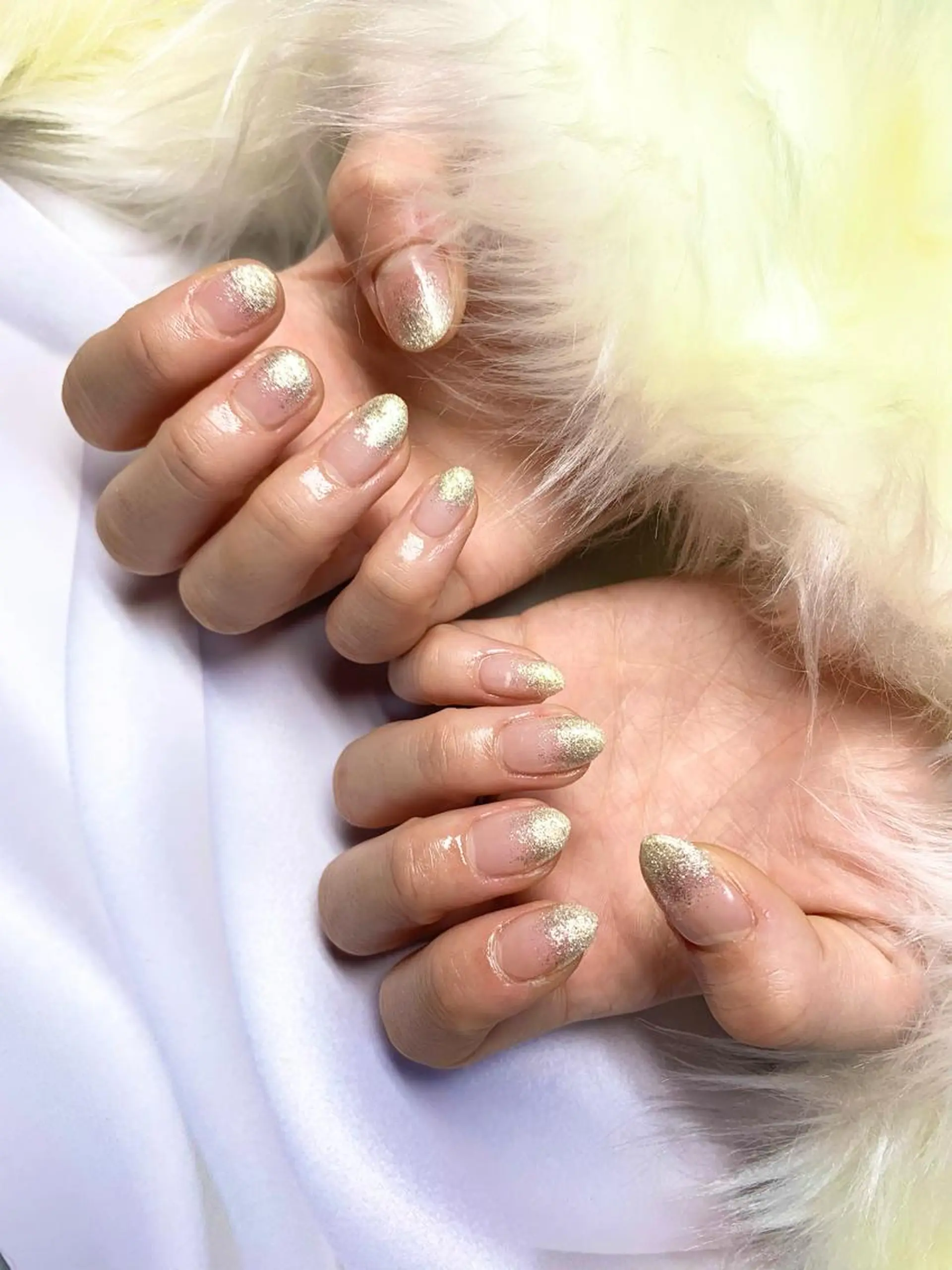 ネイル グラデーション ラメ(グリッター) ラメグラデーション シルバー ハンドネイル 痩身/脱毛/ネイル HARUKAのエステ・リラクイメージ