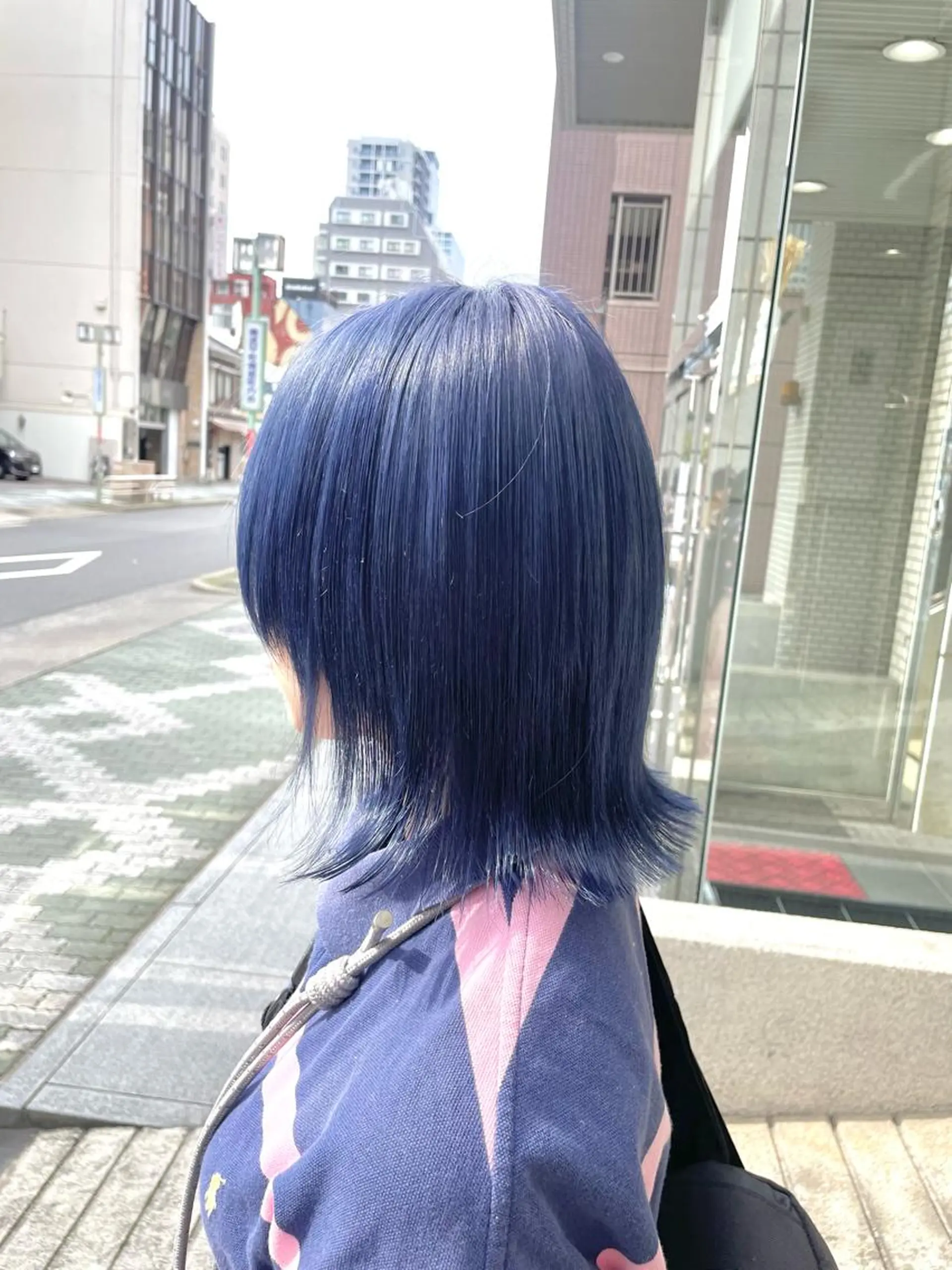 ミディアム カラー ブリーチ ネイビーカラー ✅ケアブリーチ✅ トヨオカ ノブヒデのヘアスタイル