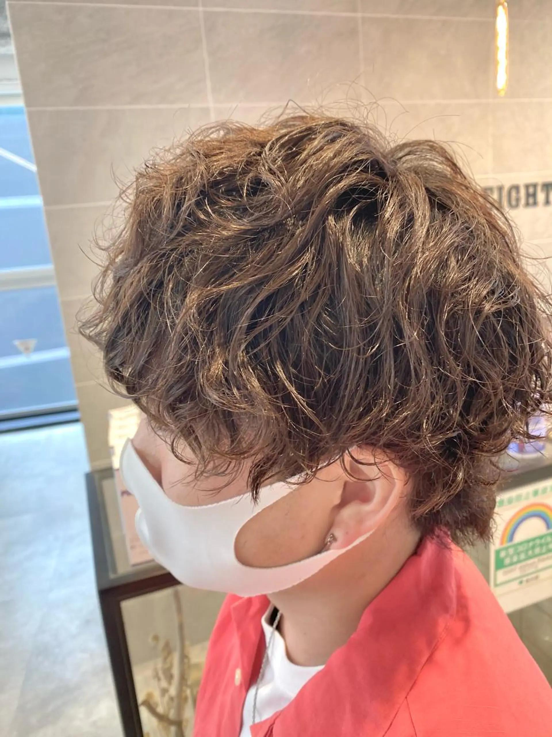 ショート パーマ メンズ メンズパーマ カット パーマ ピンク/ベージュ /似合わせ/田島百華のヘアスタイル