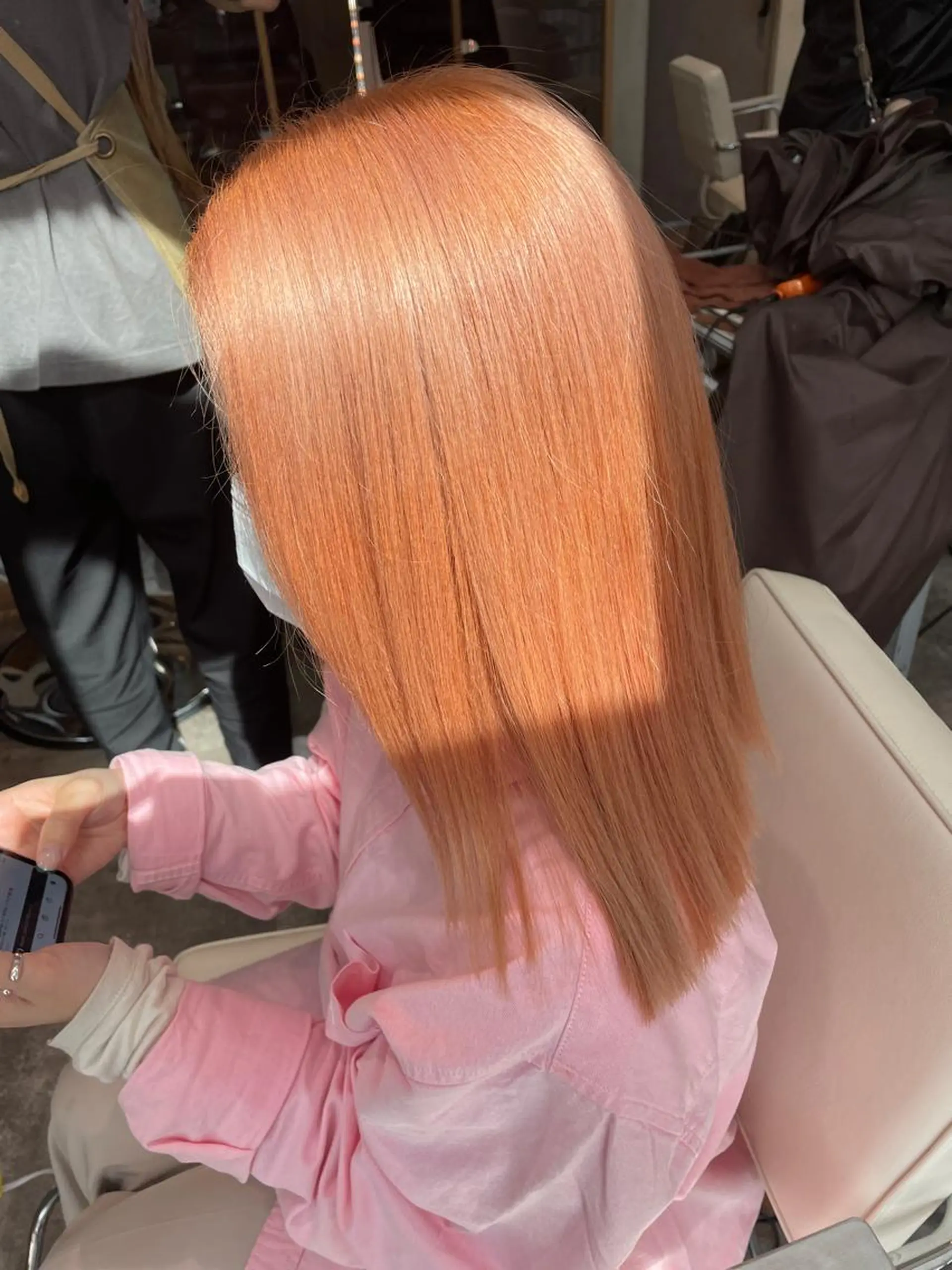 ミディアム カラー 堤 麻衣子のヘアスタイル