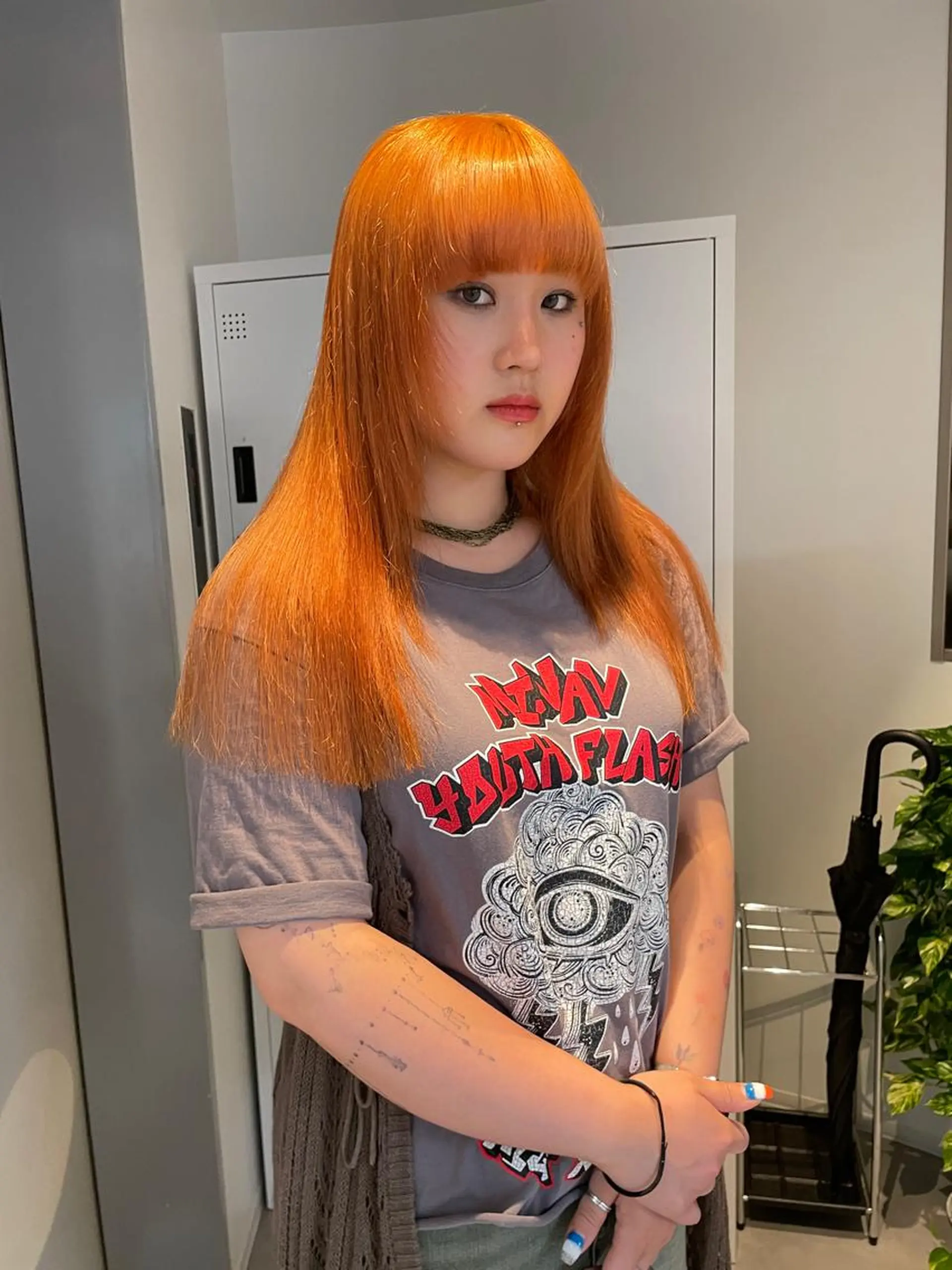 ロング カラー ヘアカラー トリートメント 切りっぱなしボブ レイヤー/縮毛矯正のヘアスタイル