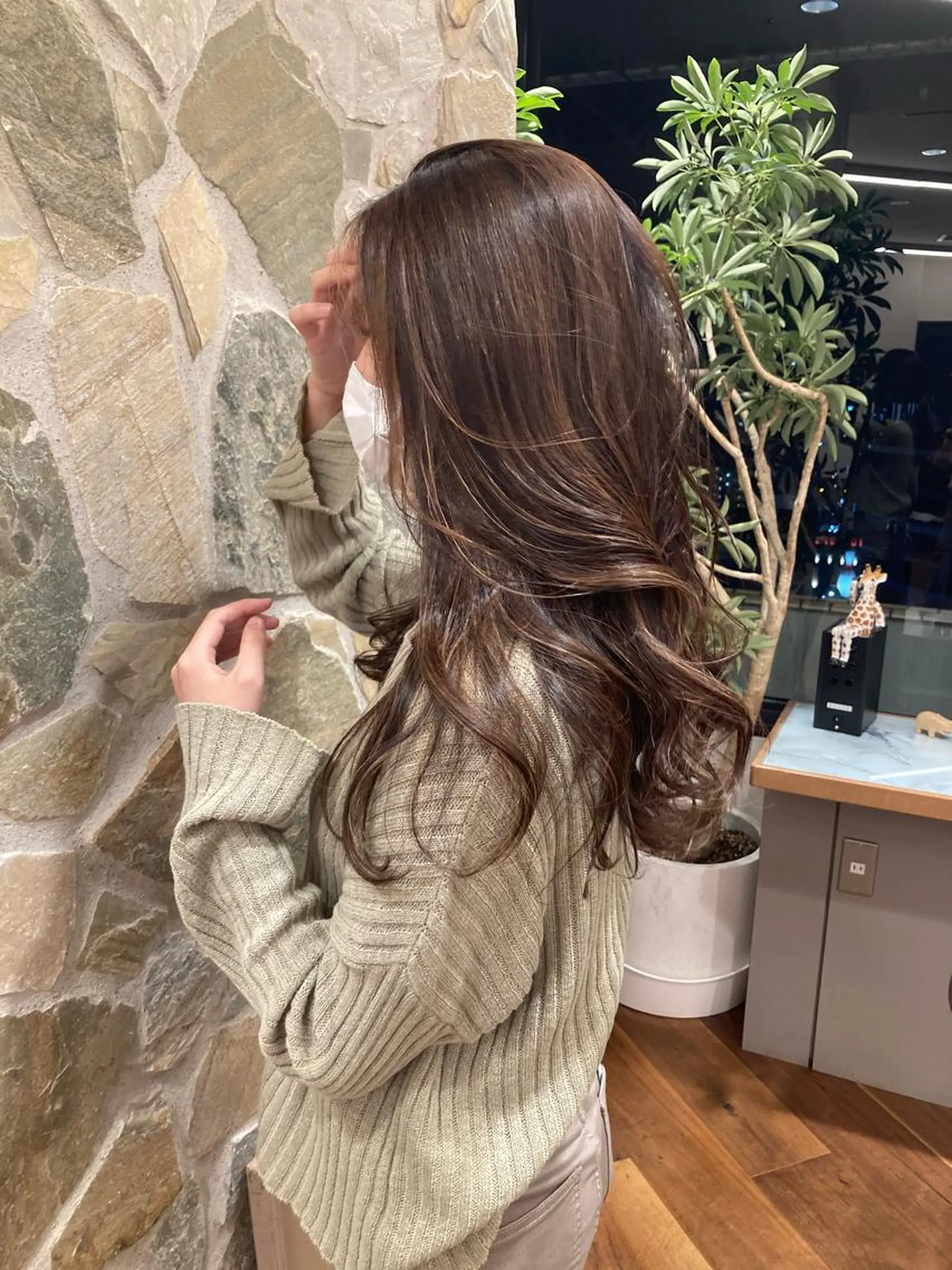 ロング ハイライト ｼｮｰﾄｶｯﾄ 梅田 山下　すみれのヘアスタイル