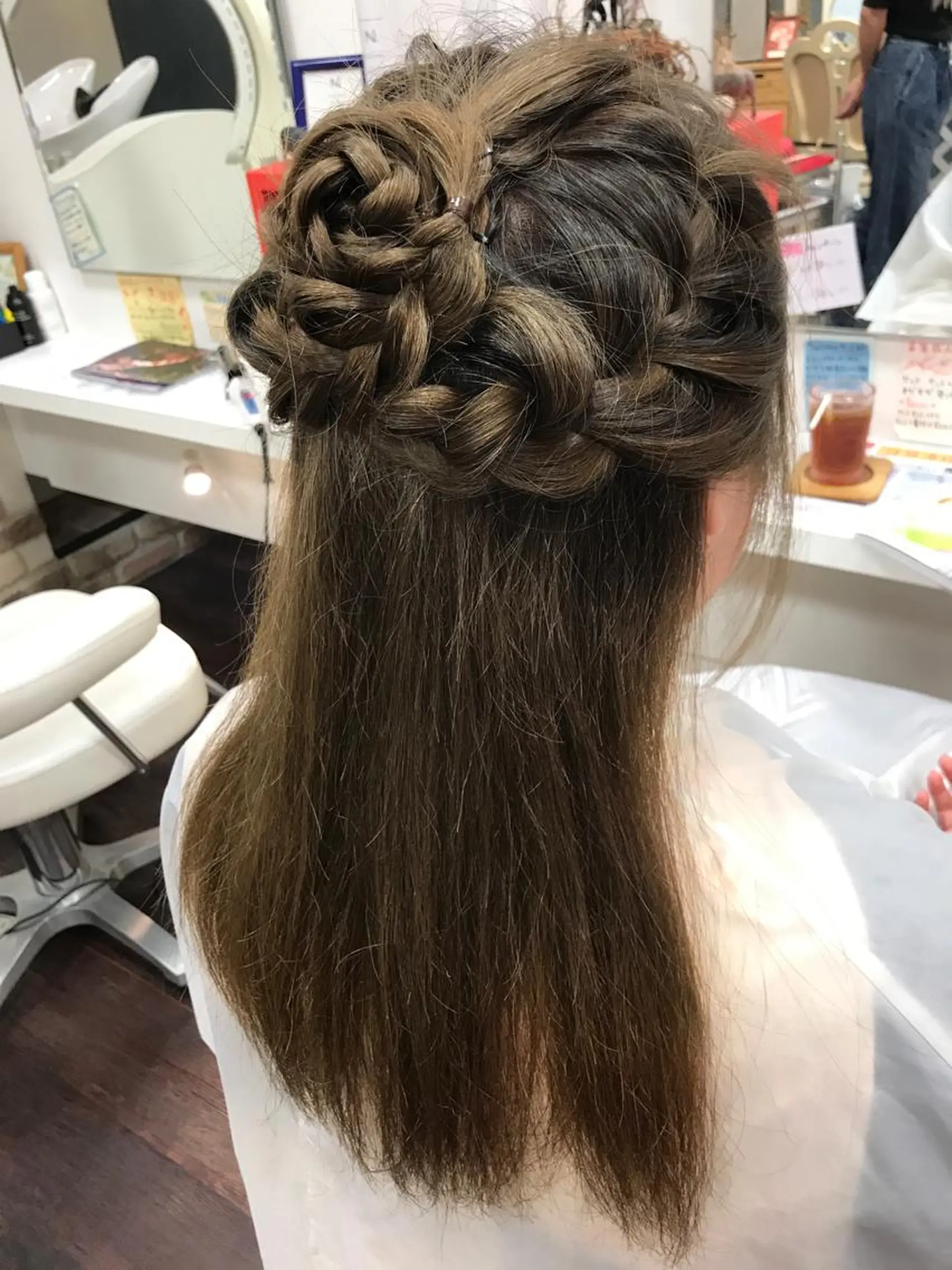 ロング ヘアアレンジ 岩谷/ブリーチ 🪽透明感カラーのヘアスタイル