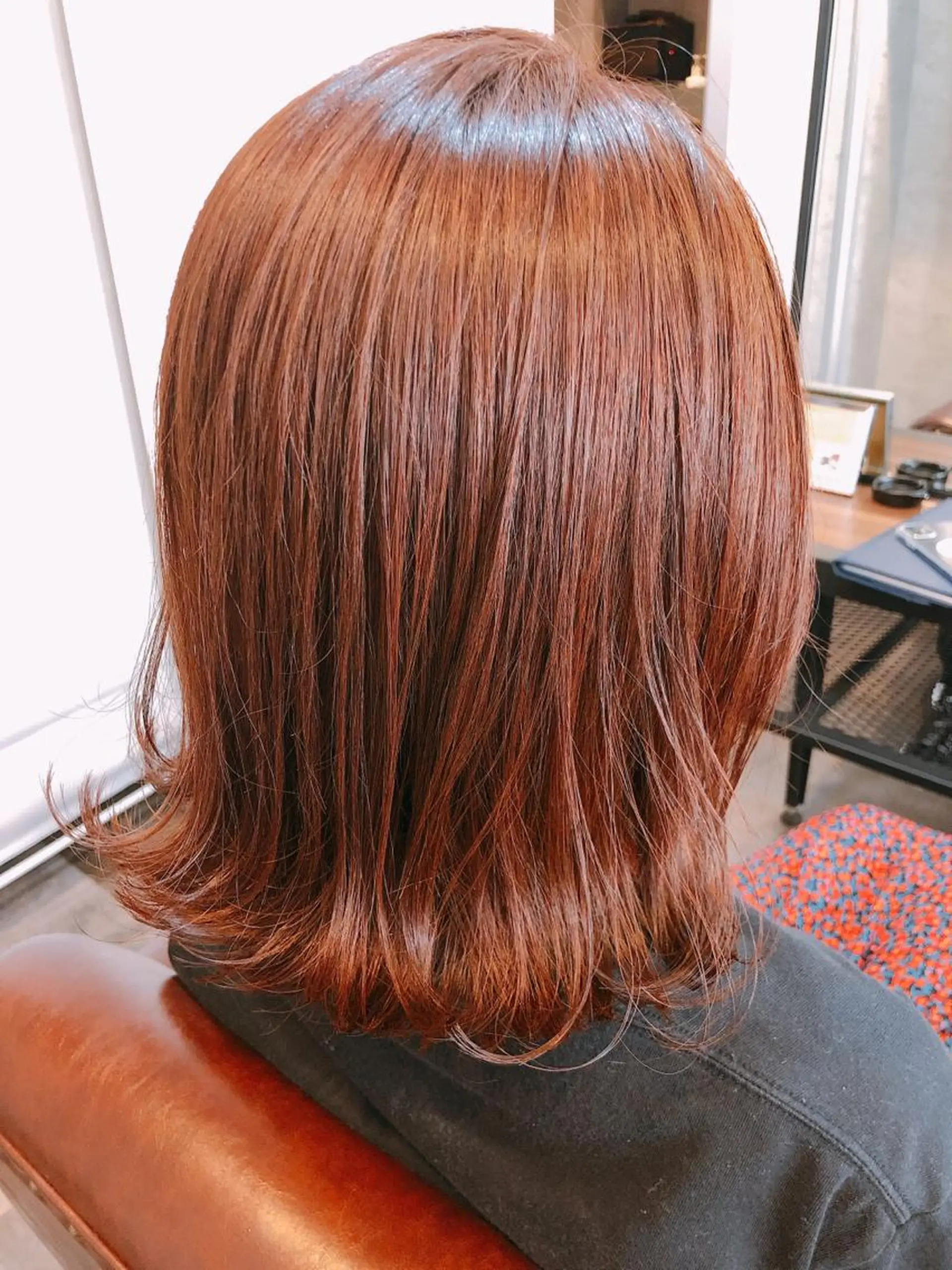 ミディアム カラー 出雲 莉奈のヘアスタイル