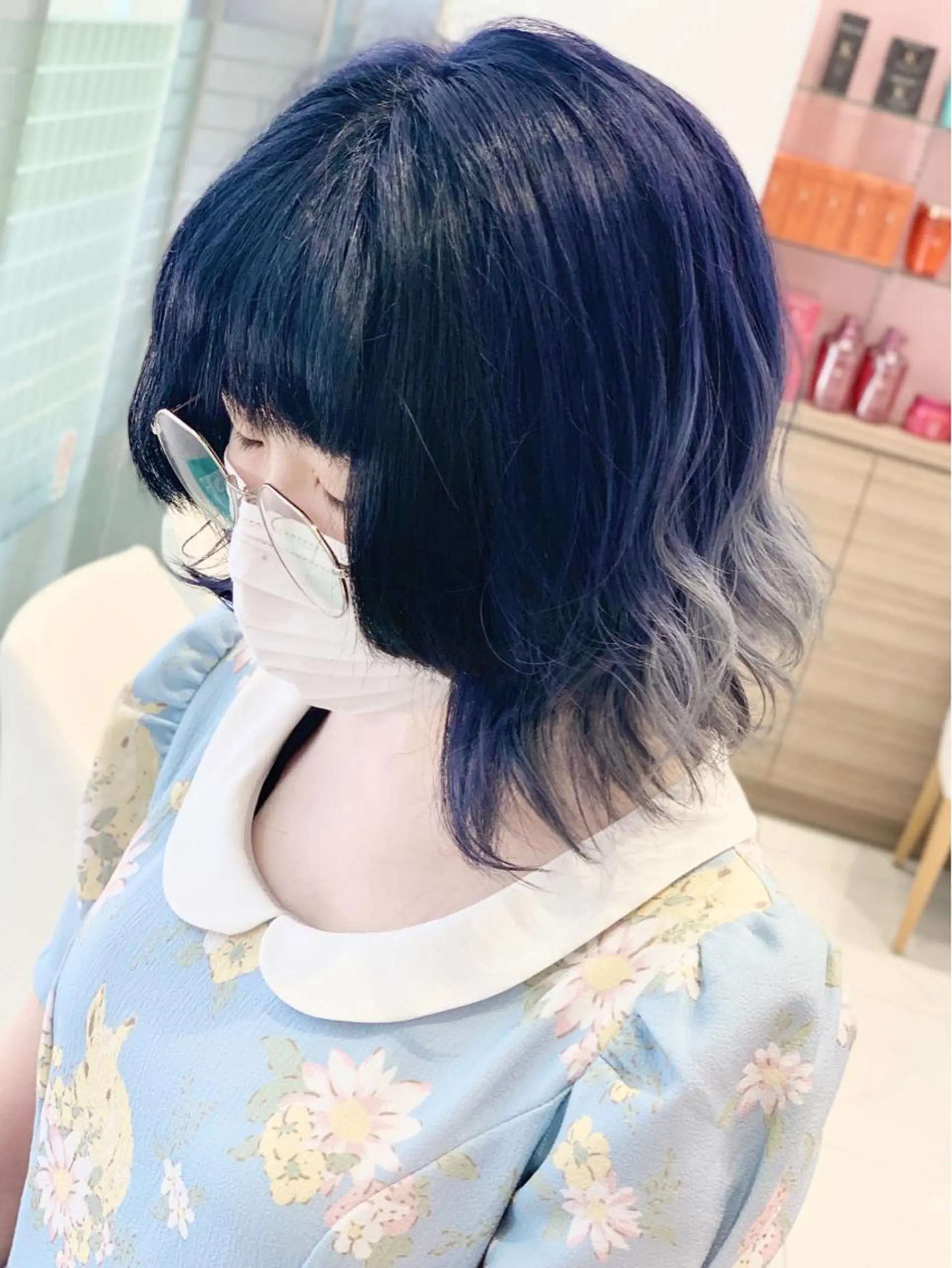 ショート カラー ブルーカラー シルバー カット トリートメント N° jillva ♦️川端裕司♦️のヘアスタイル