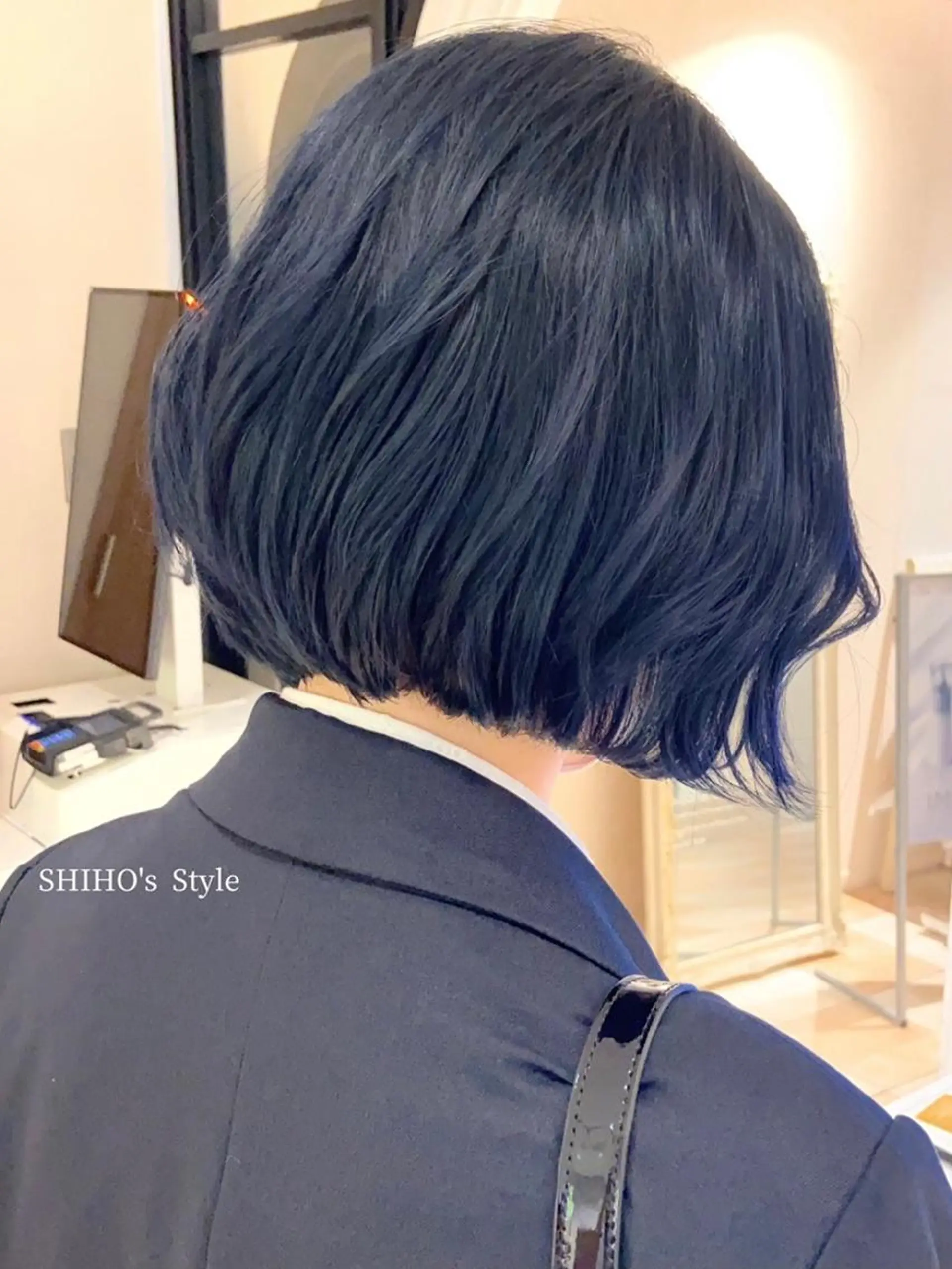 ミディアム カラー パーマ ヘアアレンジ 黒髪 ブルーカラー ブルーブラック ボブ 韓国風ヘア 🌈小顔似合わせ SHIHO🌈のヘアスタイル