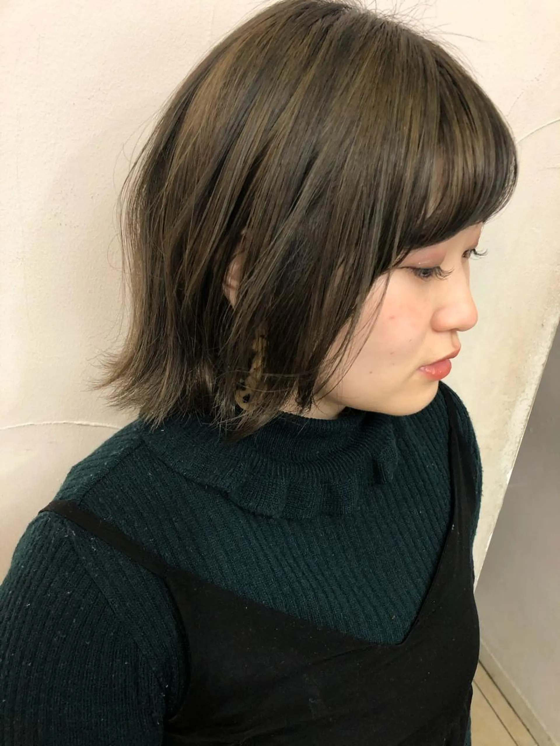 ミディアム カラー グレージュ 西山梨々【5/1〜 復帰致します🌼】のヘアスタイル