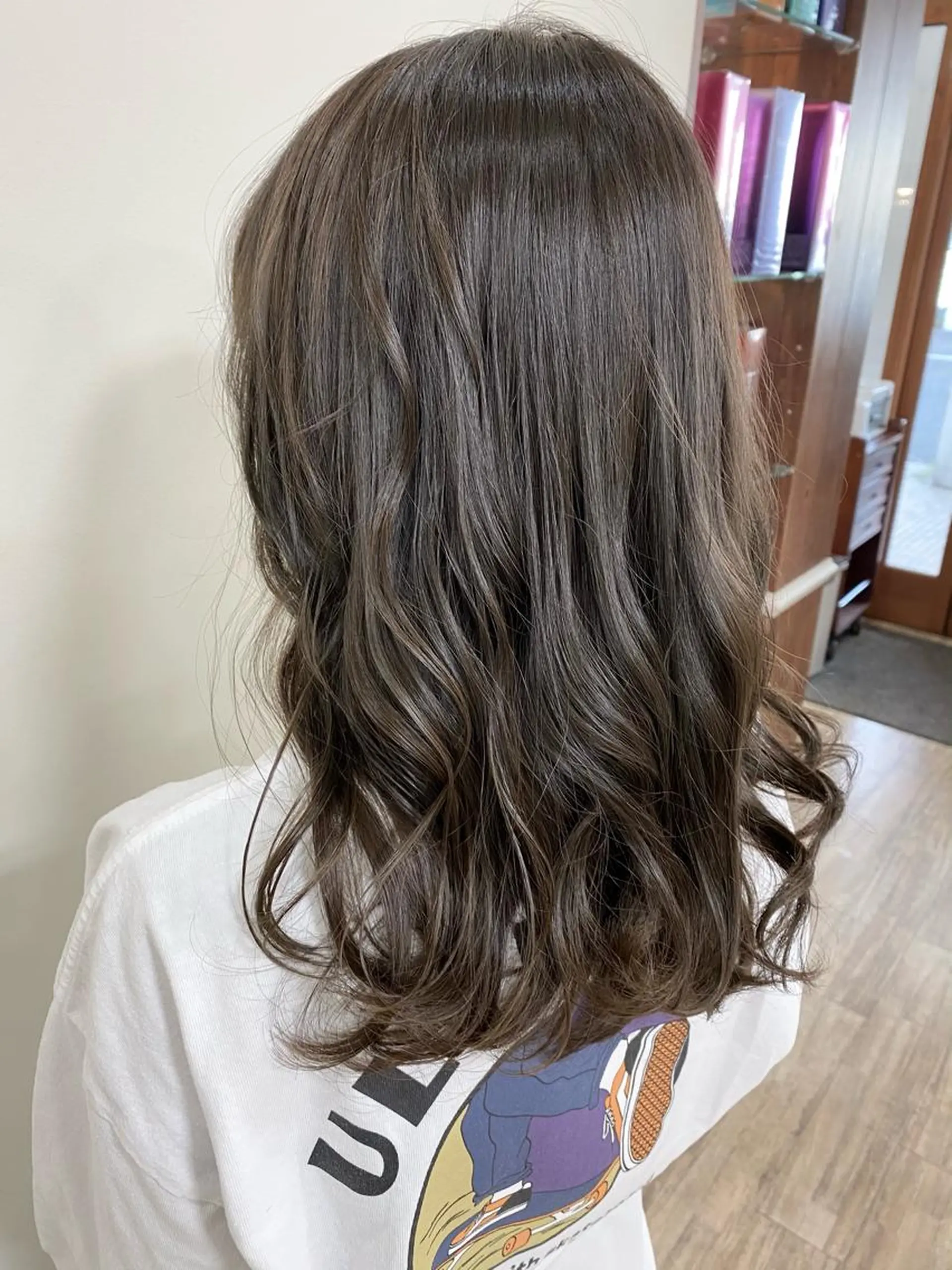 カラー SALOWIN栄 高須大貴のヘアスタイル