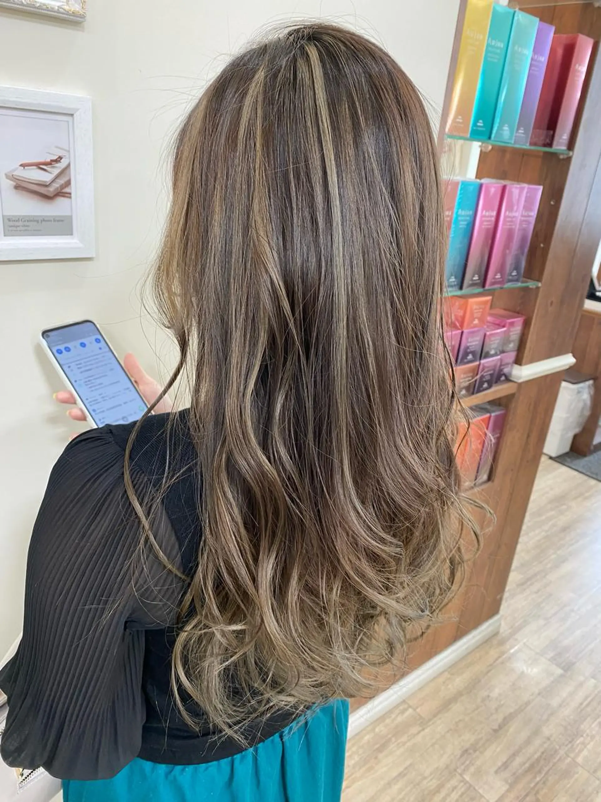 カラー SALOWIN栄 高須大貴のヘアスタイル