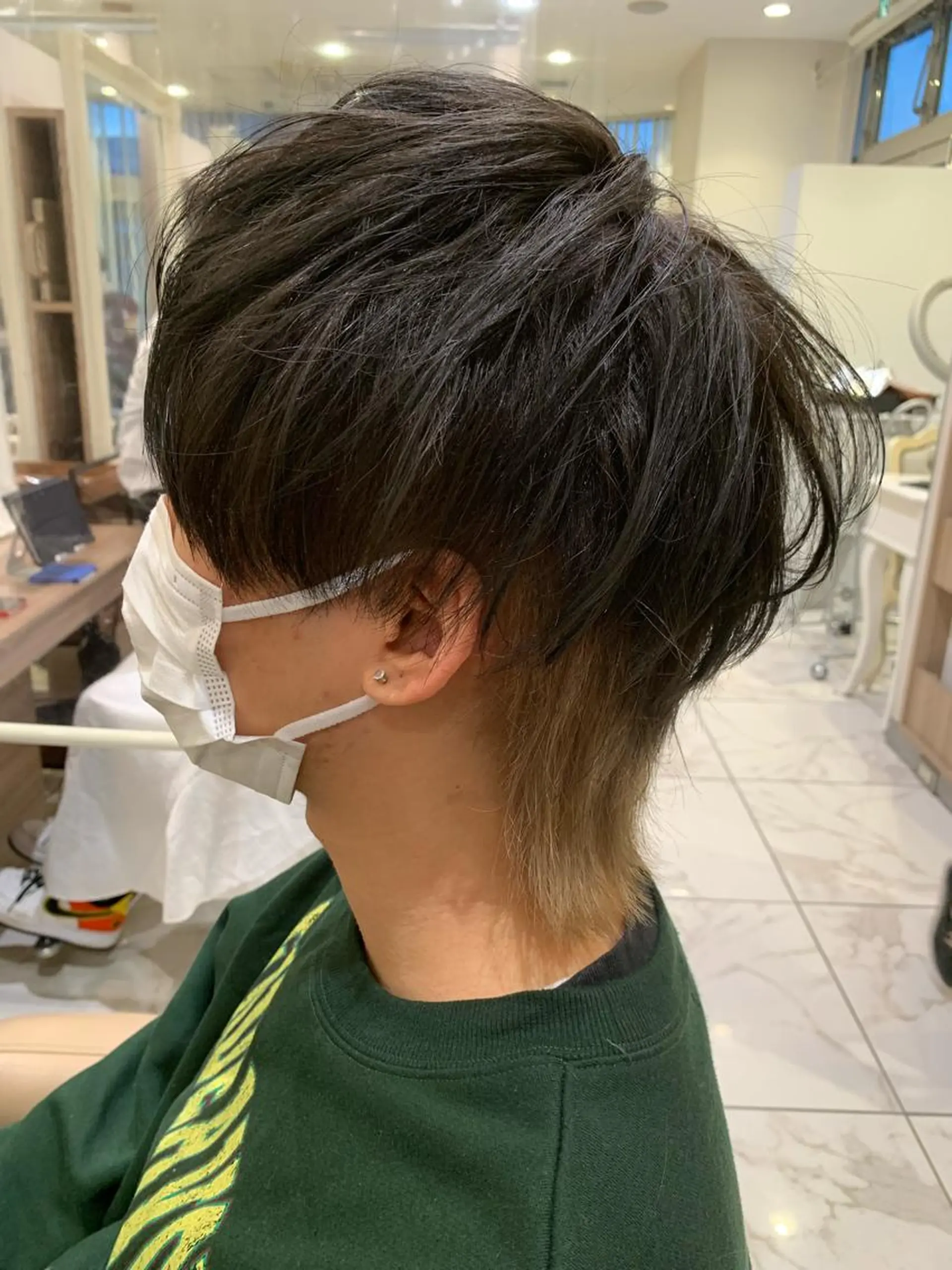 カラー メンズ メンズインナーカラー メンズウルフカット インナーカラー ウルフカット ヘアカラー REM 阿佐ヶ谷所属・REM【阿佐ヶ谷】 MEGUのヘアスタイル