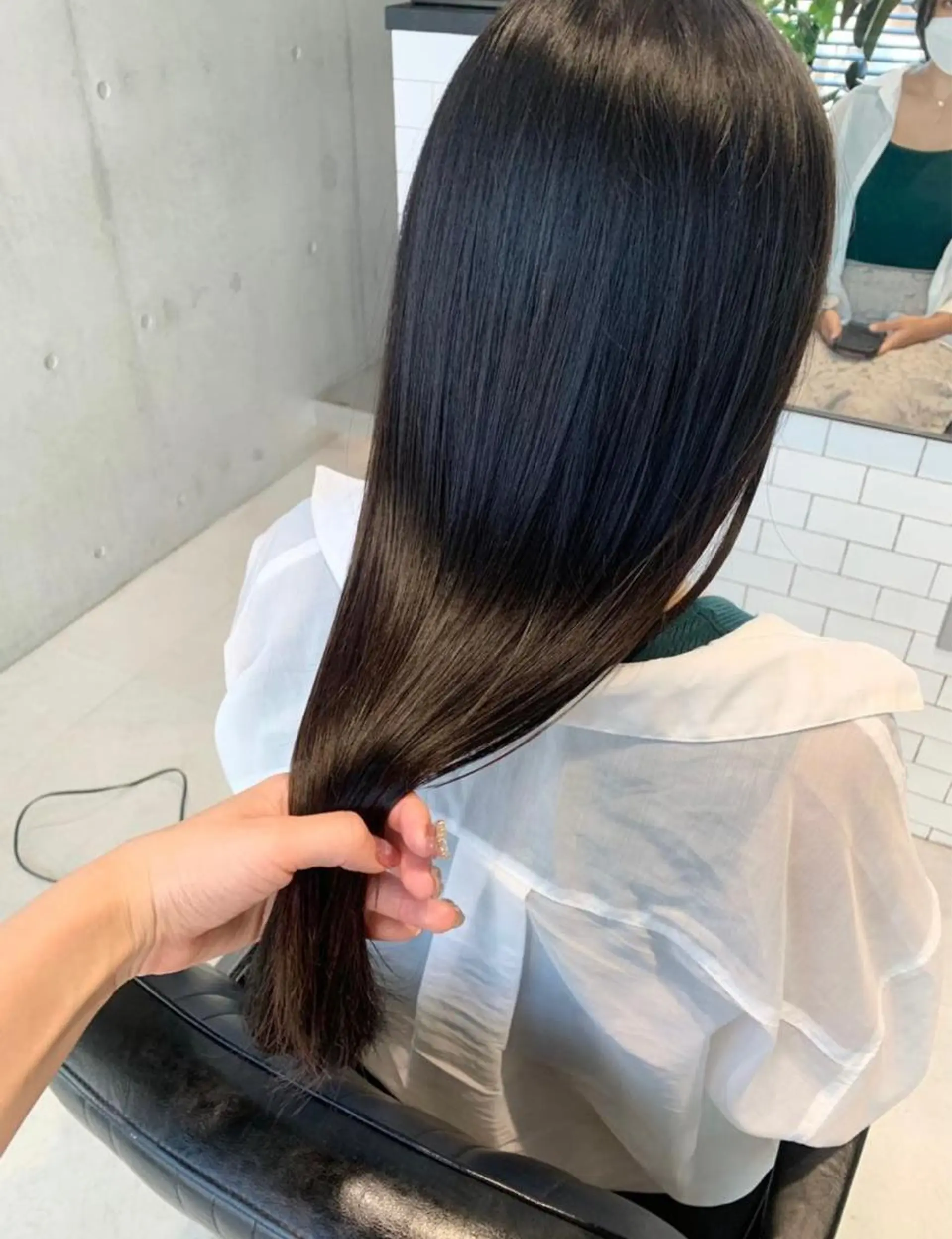 ロング カラー カット ヘアカラー トリートメント ヘッドスパ ヘアセット 透明感/オリーブ/ グレージュ/YUKAのヘアスタイル