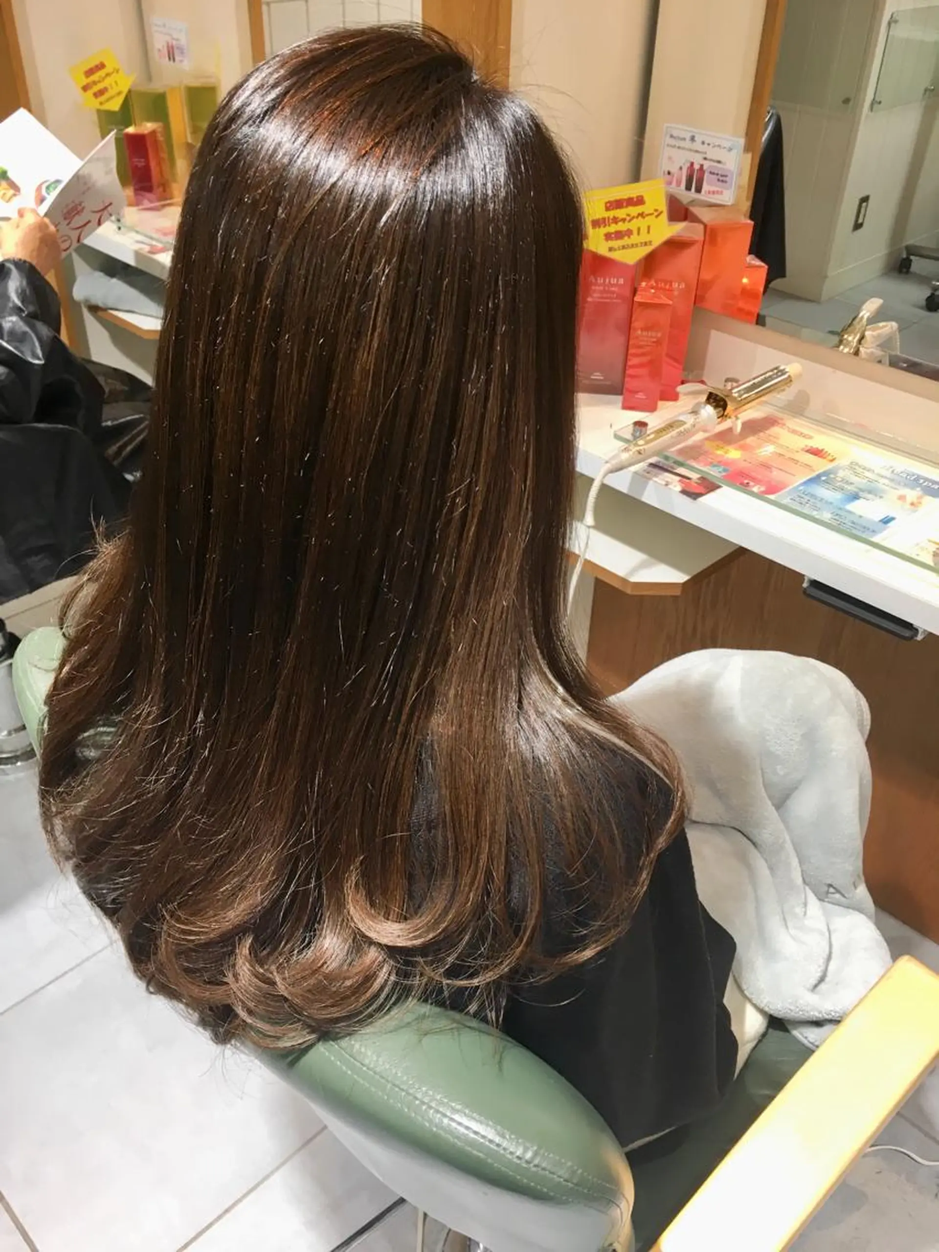 セミロング カラー パーマ トリートメント fukuyasu rikaのネイルデザイン