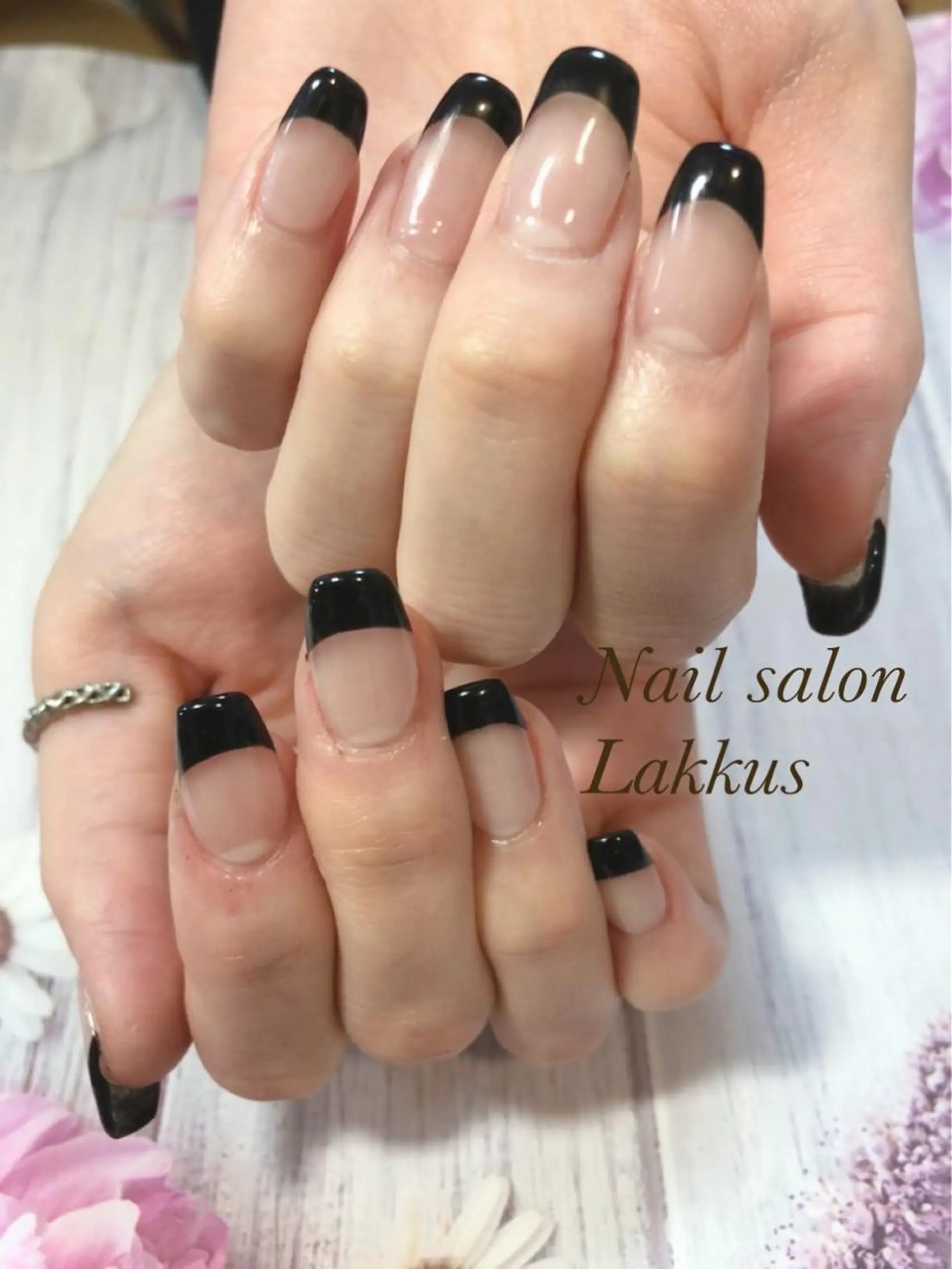 ネイル Lakkus T－CHIのネイルデザイン