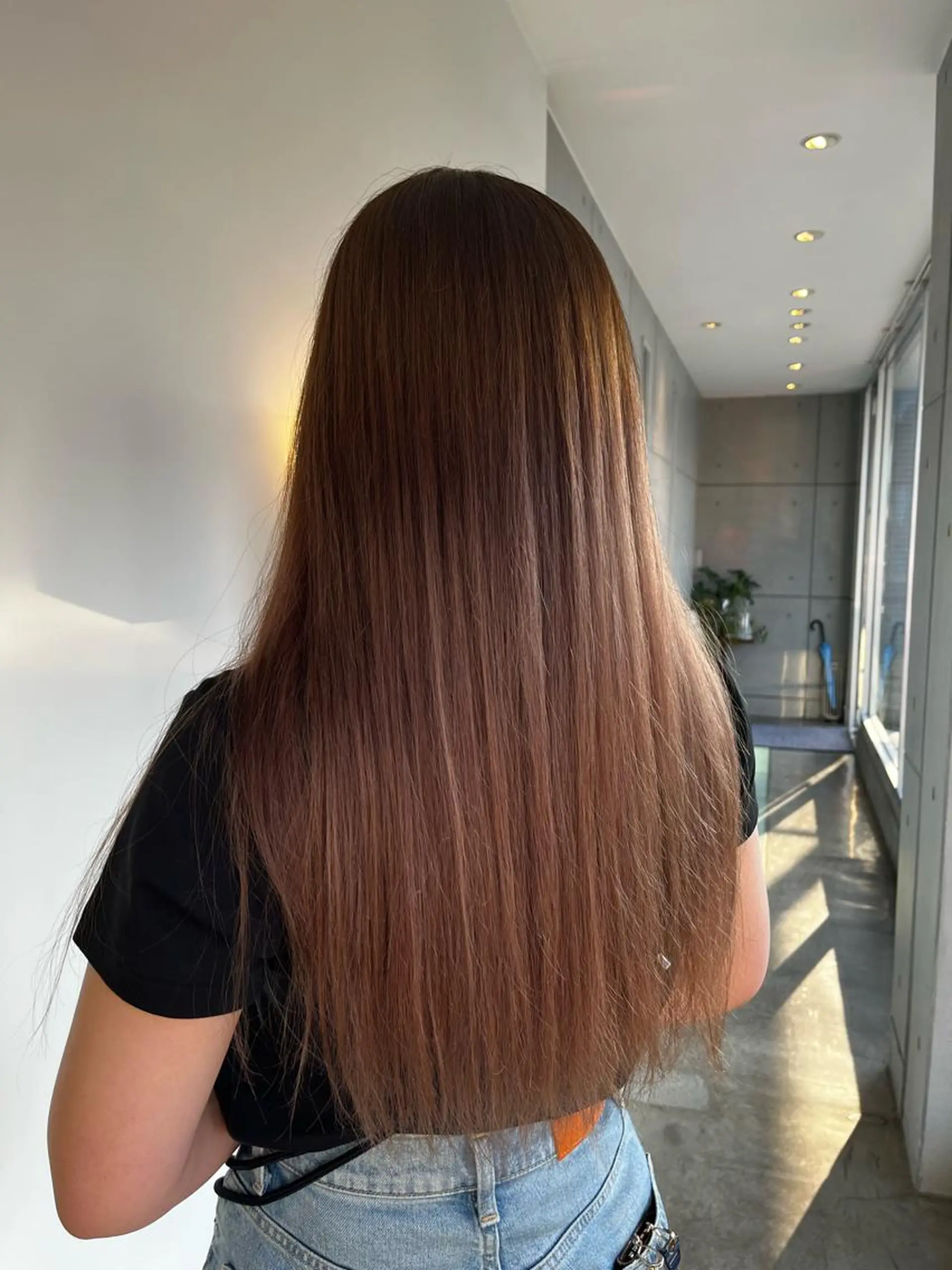 ロング アッシュ おせ ちさとのヘアスタイル