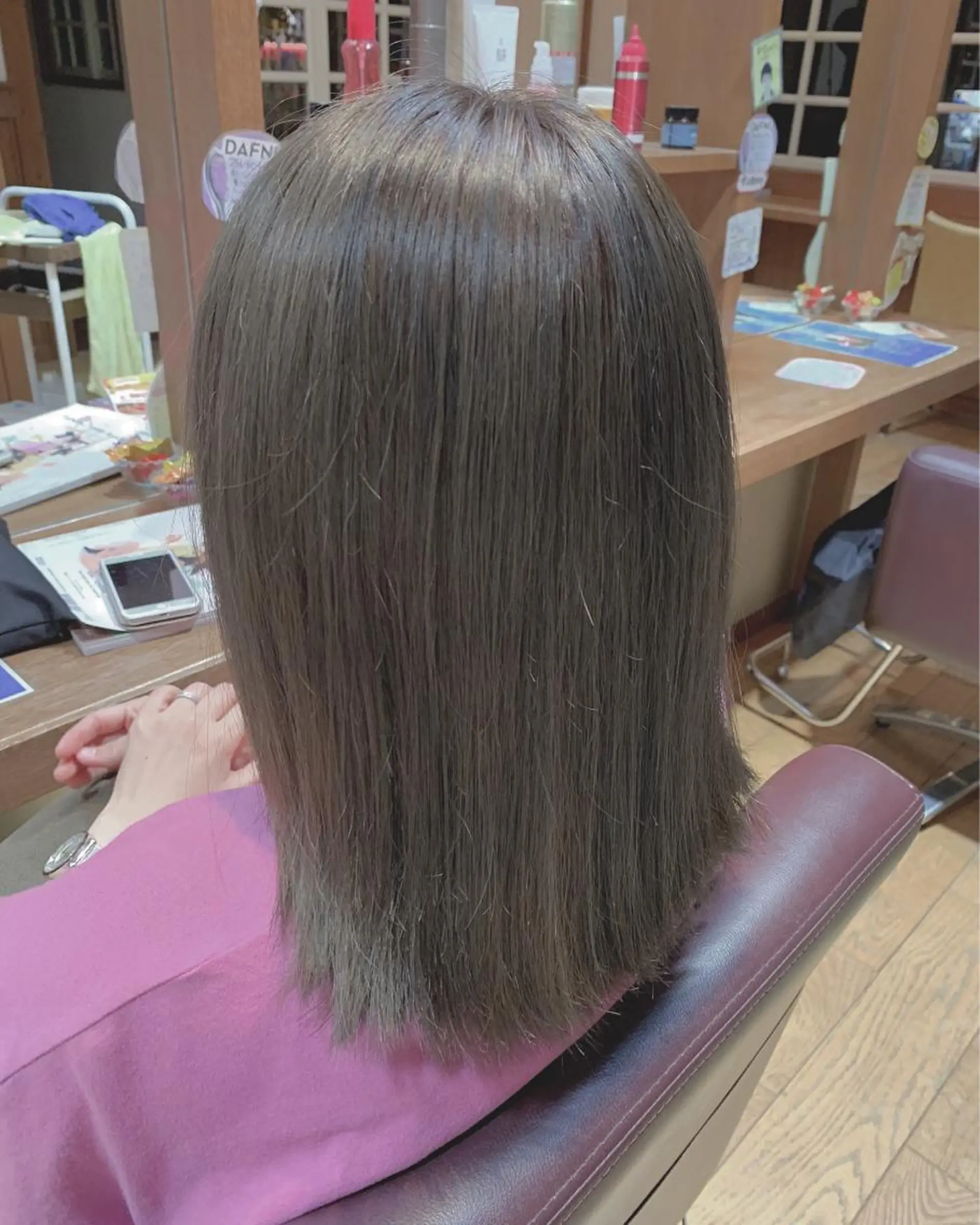 ミディアム カラー カット ヘアカラー トリートメント Artist 藤﨑紘成のヘアスタイル