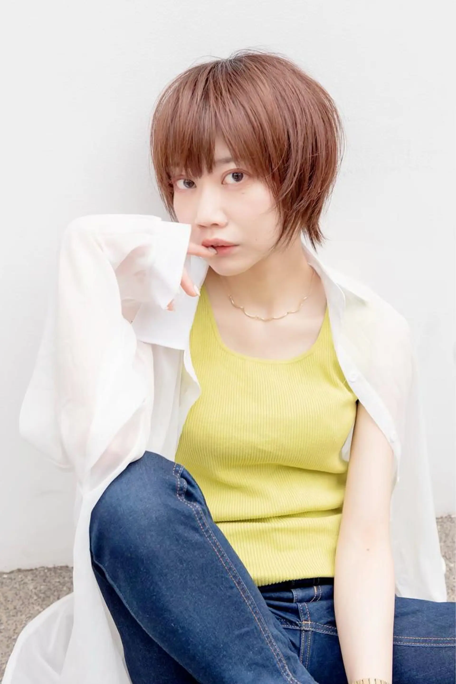 ショート アッシュ ボブ くびれヘア ハイライト レイヤーカット 原宿アンリ 山下卓也のヘアスタイル